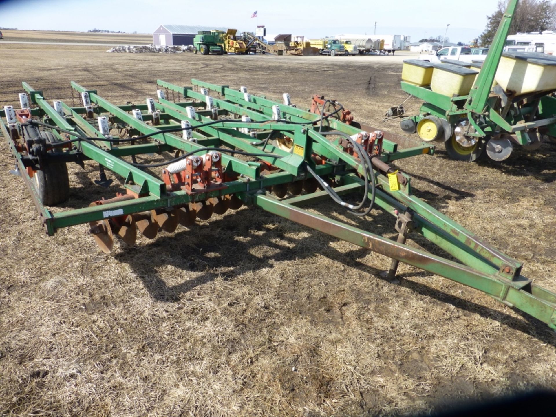 13' field cultivator w/ drag