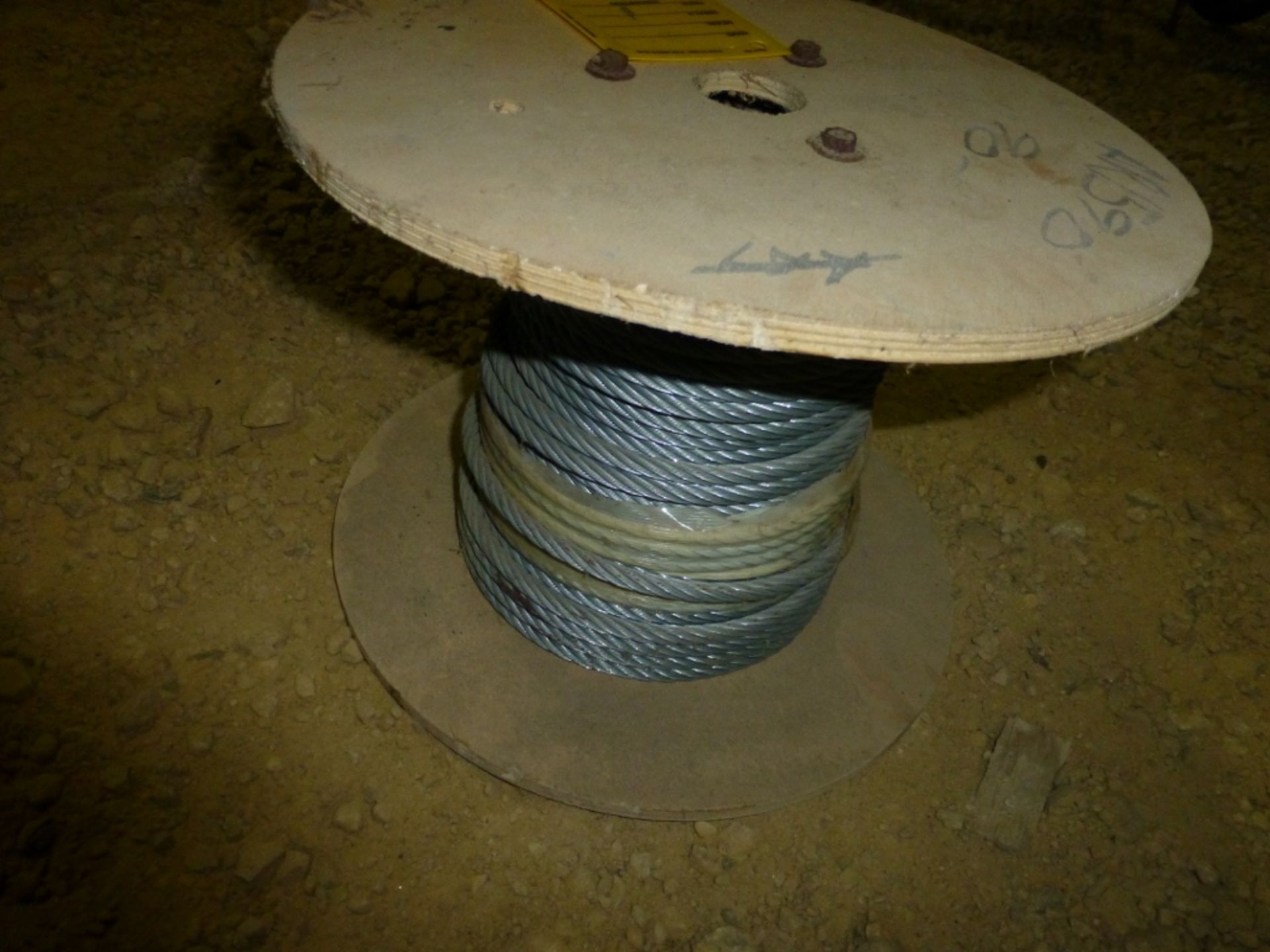 Partial roll small steel cable - Image 2 of 2