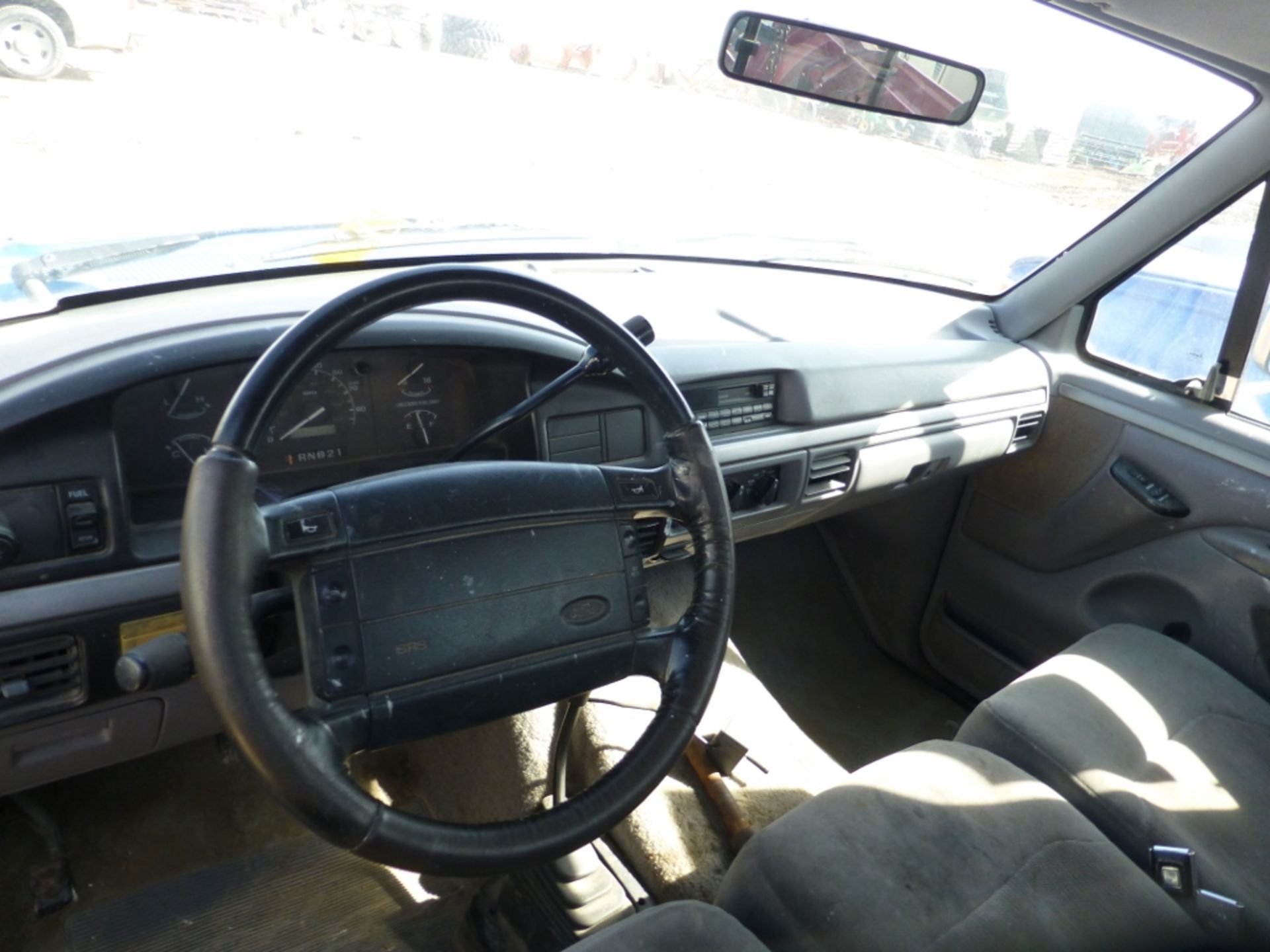 1994 Ford F-150 XLT, reg. cab, 4x4 w/ snowplow. 178,564 unverified miles. Vin: 1FTEF14N7RLB41031 - Image 9 of 18