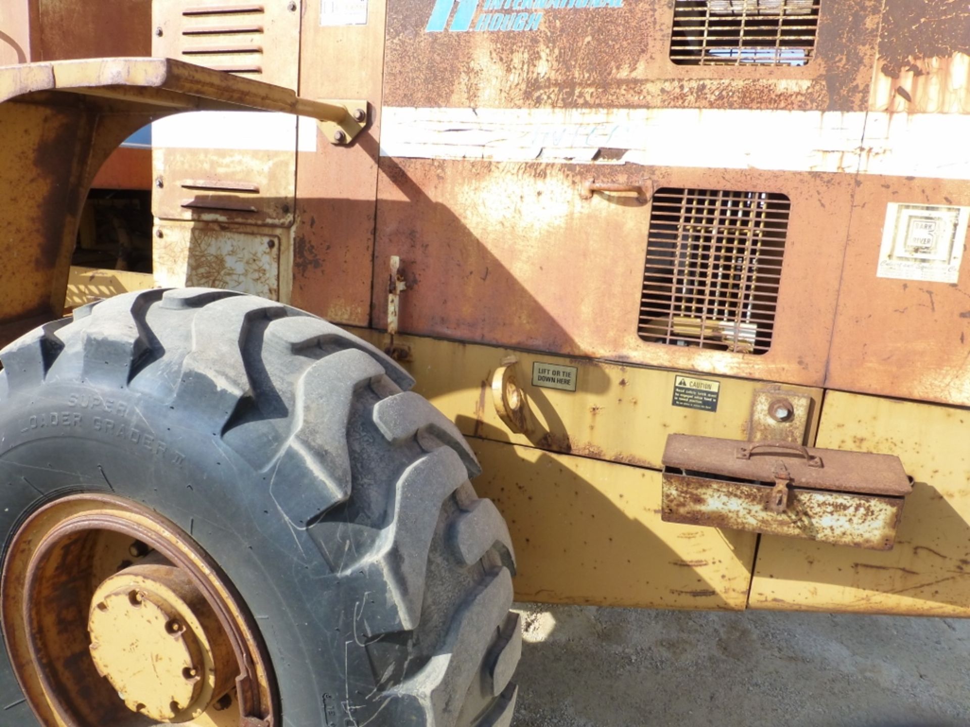 IH Hough wheel loader, Model 530. - Image 10 of 15