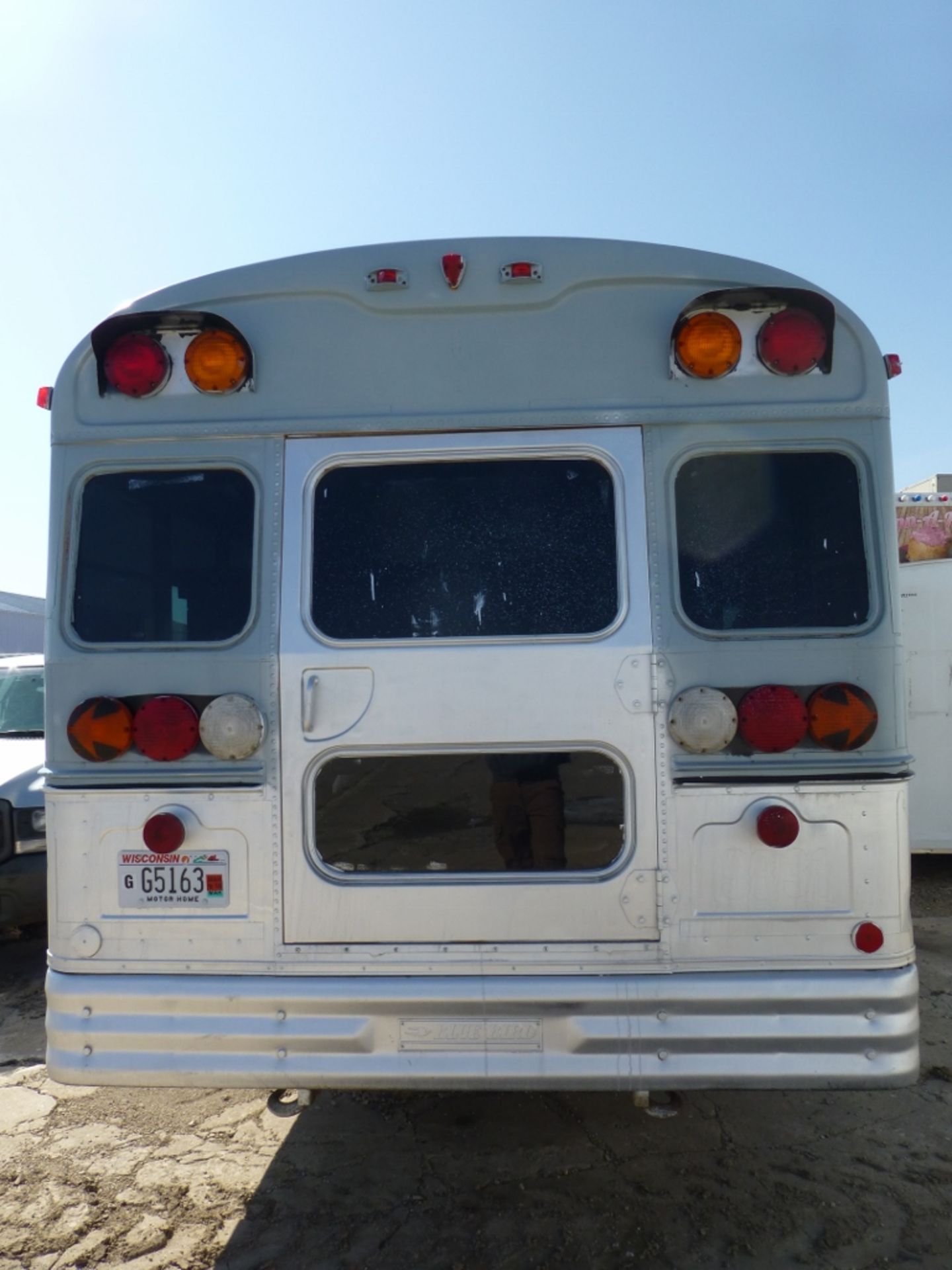 1997 Ford Party bus, licensed as RV, automatic, diesel engine. Side seating, bar in the back, 153, - Image 7 of 19