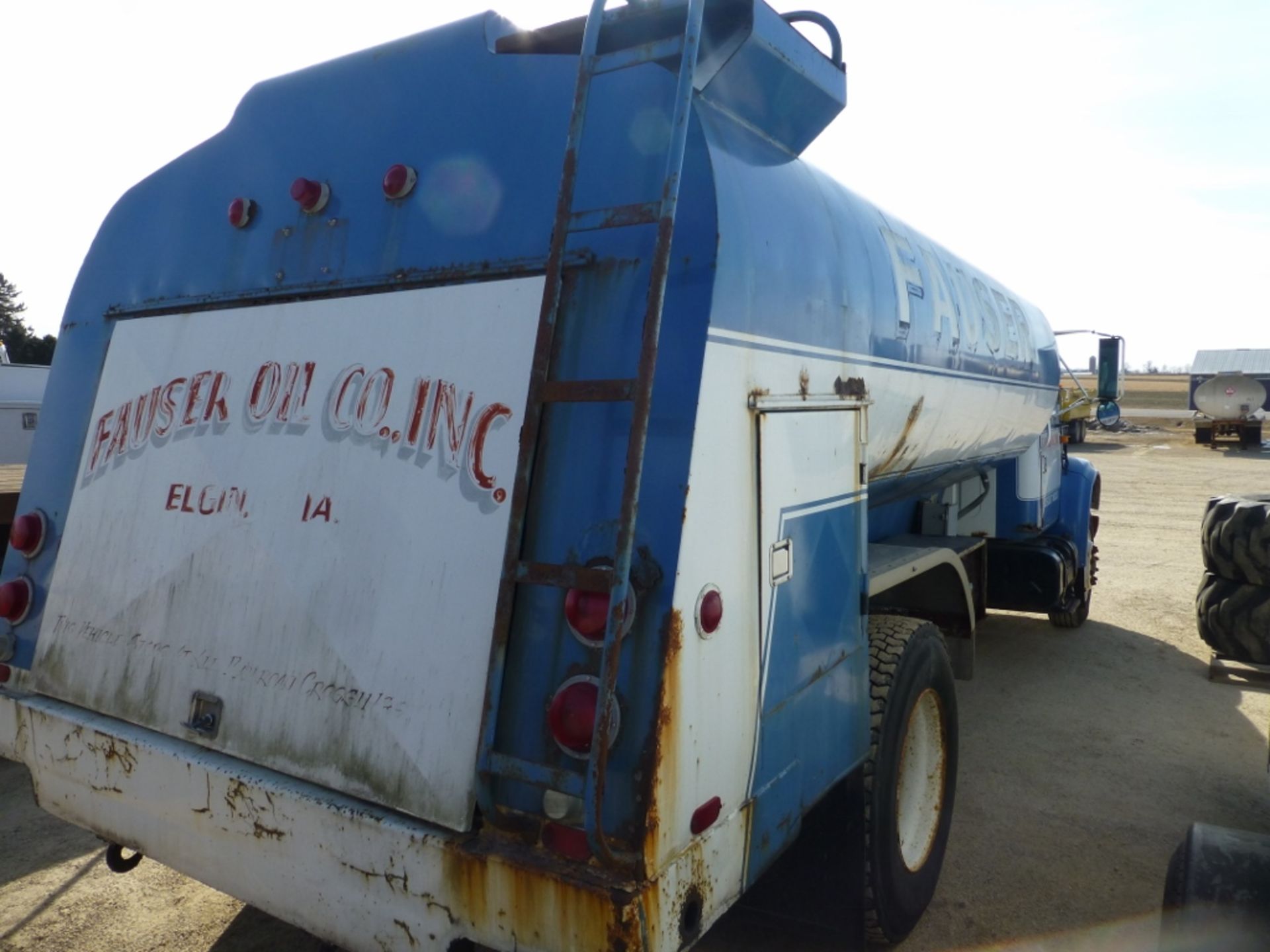 1995 IH 4900 - Image 17 of 20