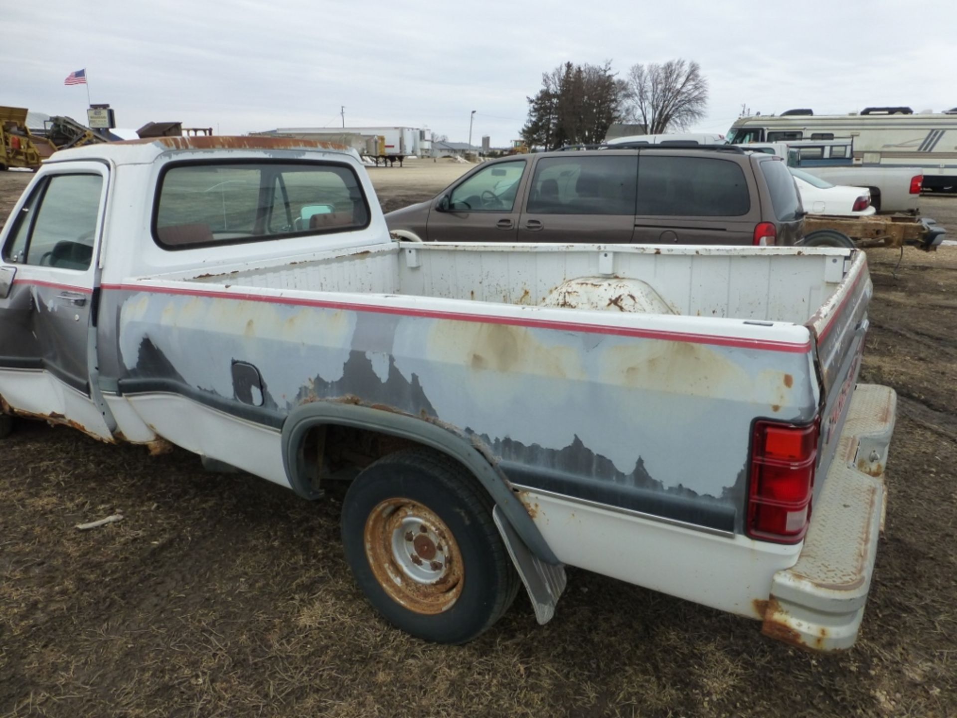 1992 Dodge 4x2, non-running - Image 8 of 9