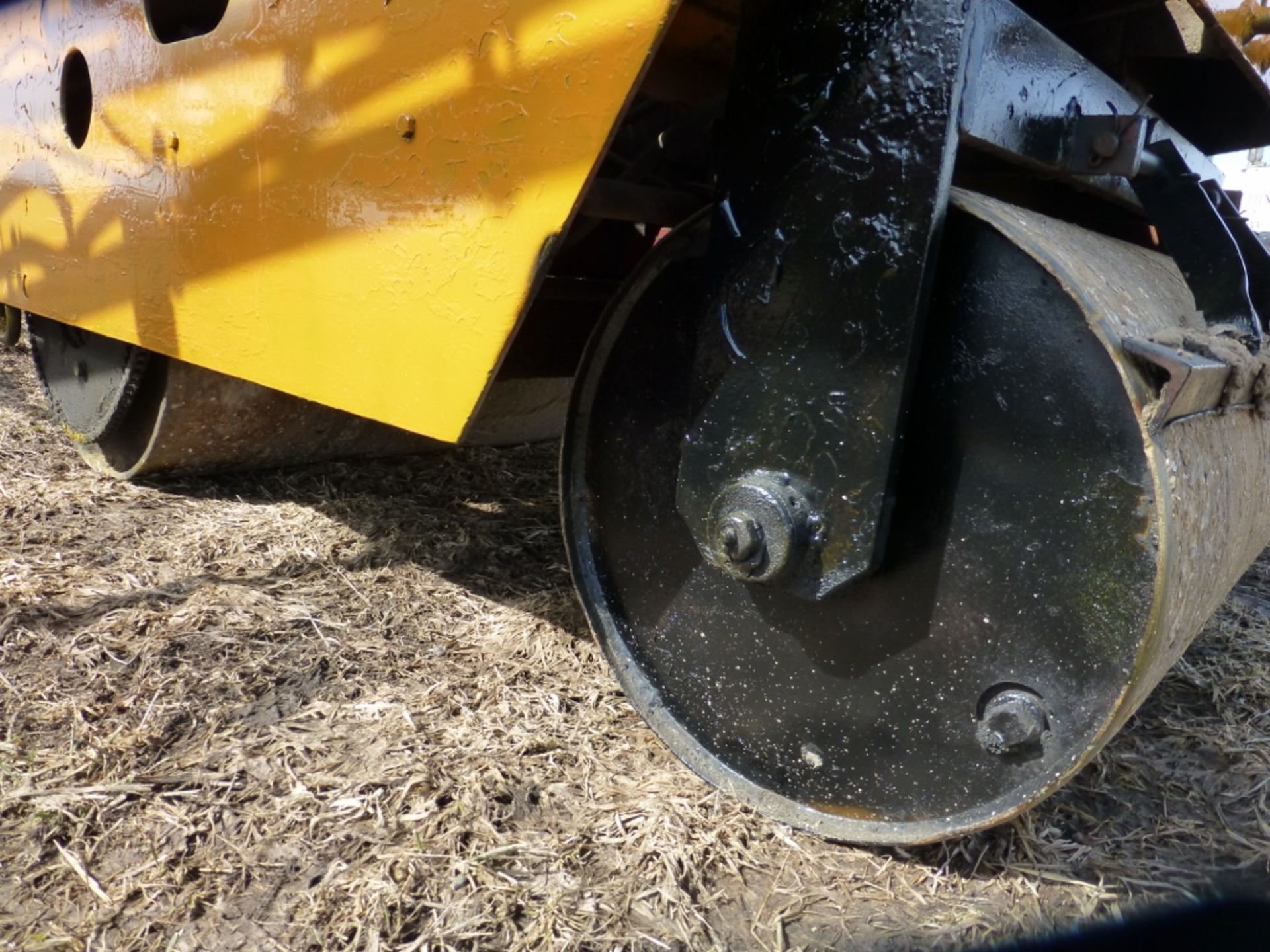 Smooth drum roller, 3' working width. Gas engine. - Image 6 of 6