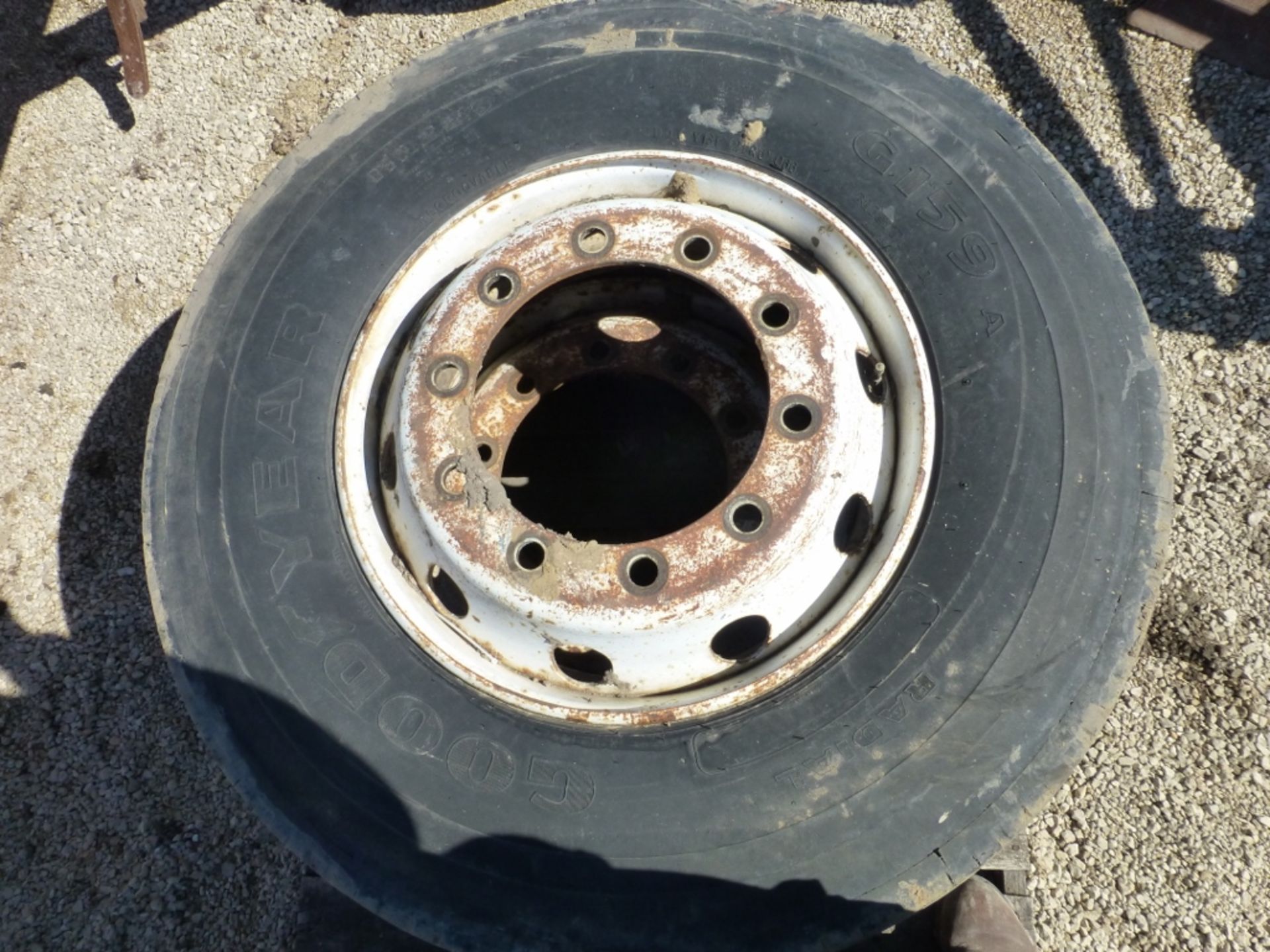 (2) 11R22.5 tires/rims - Image 2 of 2