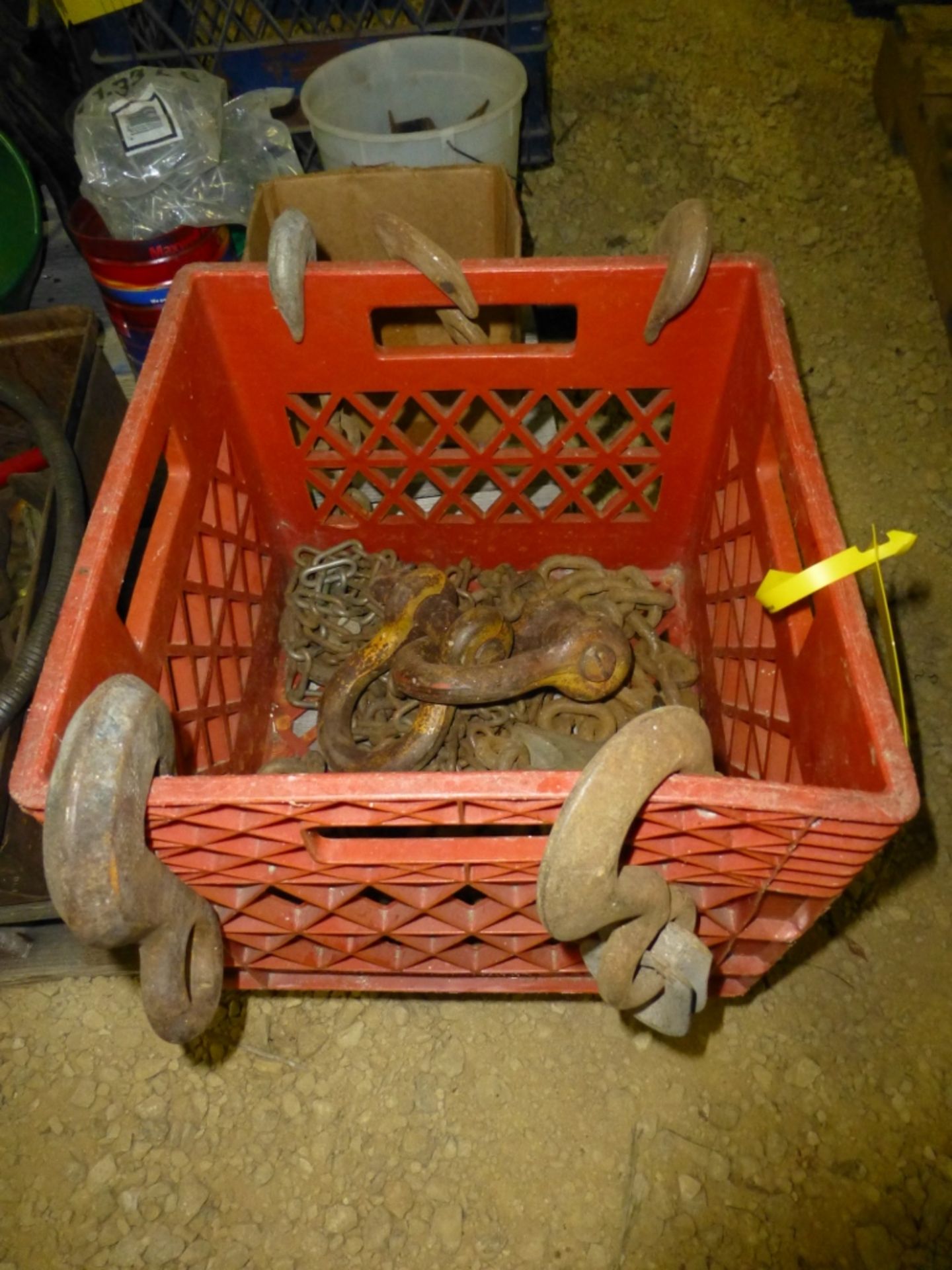 Crate w/chain, shackles, hooks