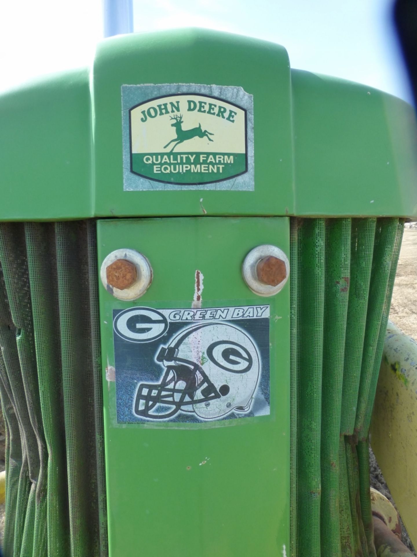 John Deere 60, w.f., gas engine, w/ loader. Missing pin on loader, 3-pt. tranny cover missing - Image 2 of 12