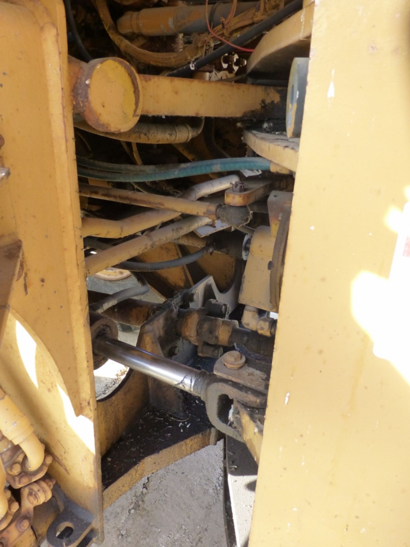 IH Hough wheel loader, Model 530. - Image 2 of 15