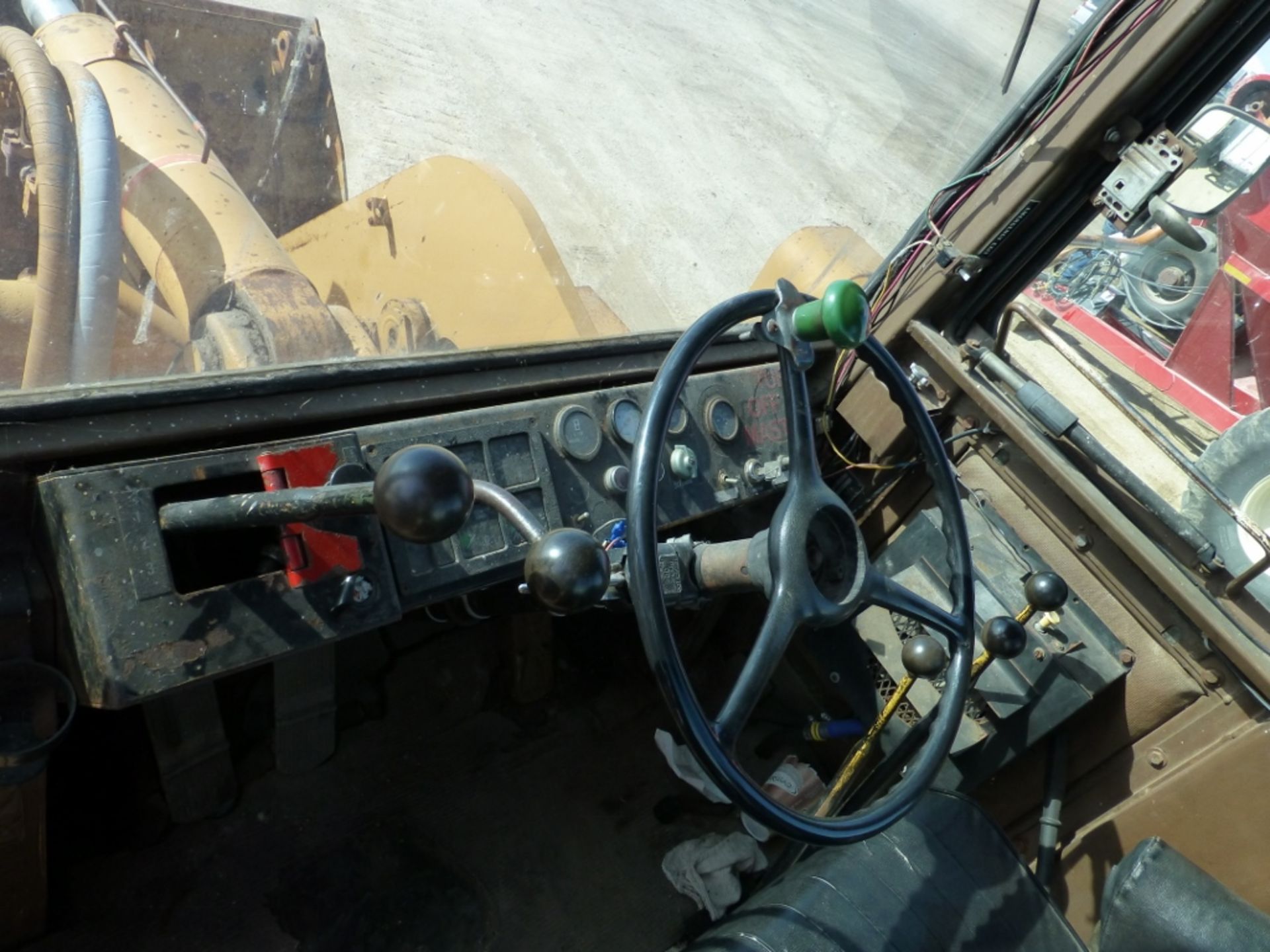 IH Hough wheel loader, Model 530. - Image 11 of 15