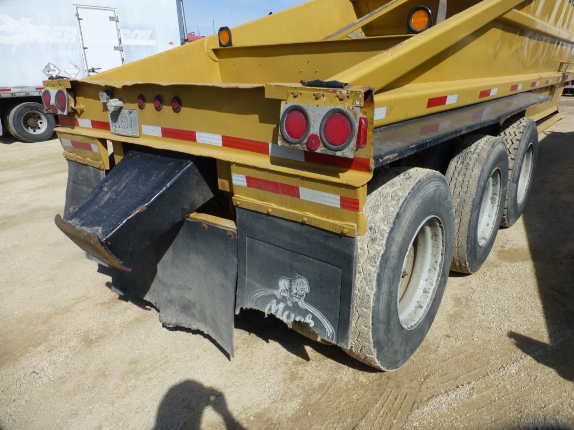 1990 Load King Model 1827 Tri-axle 38' Belly Dump. - Image 19 of 22