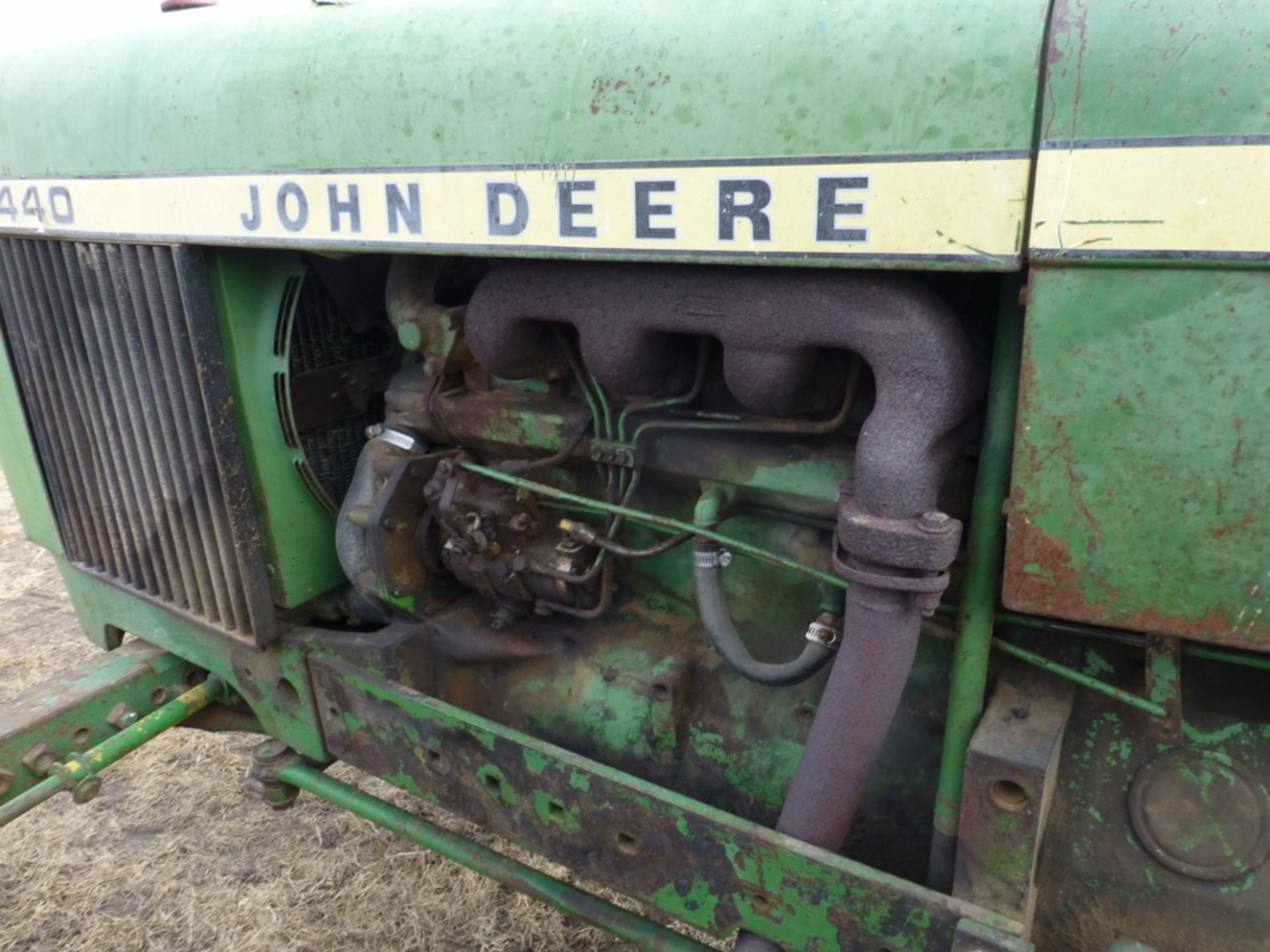 JD 2440, diesel engine, Wide front, 3pt. Se: 320453T - Image 10 of 11