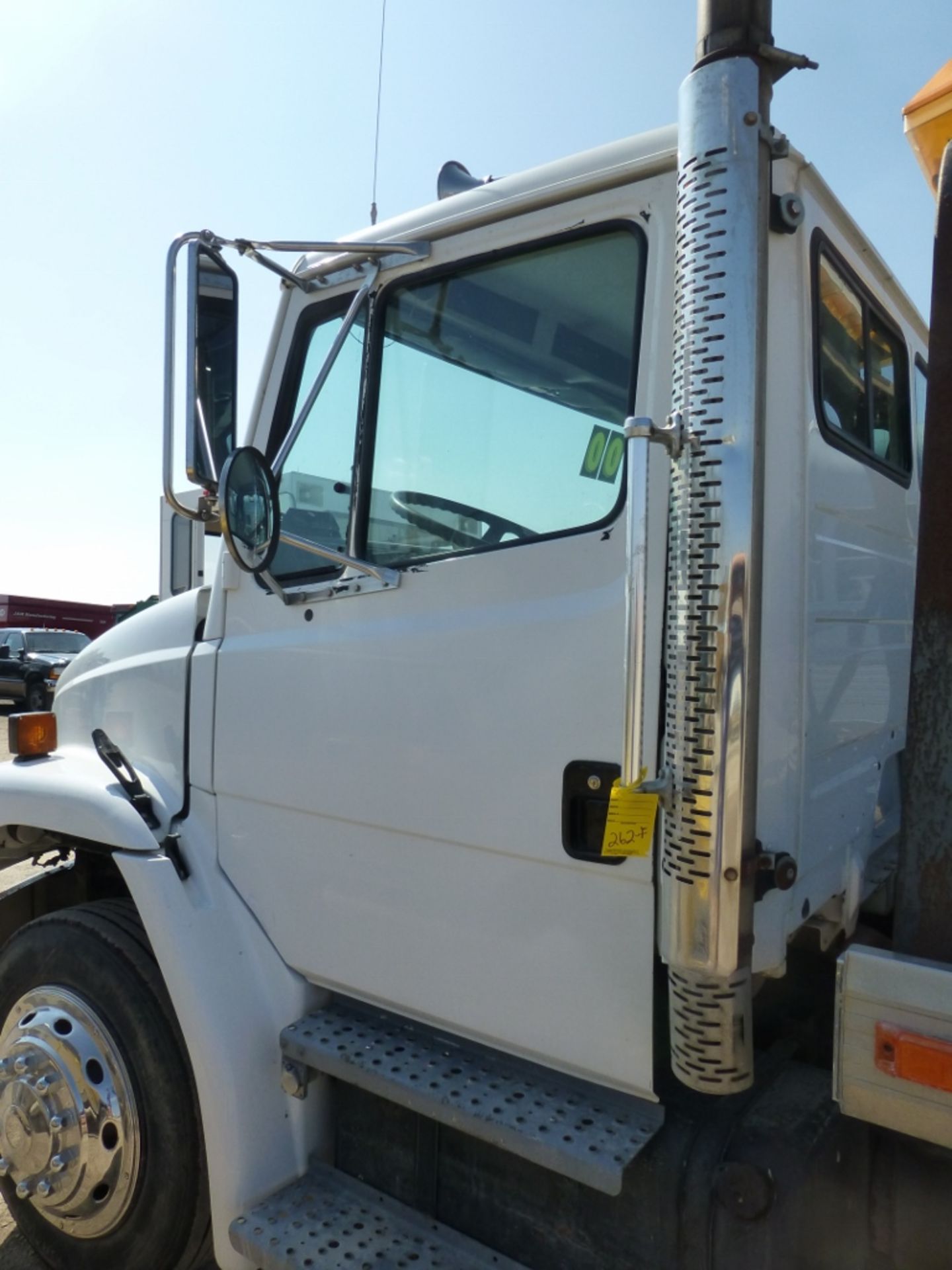 2000 Freightliner FL70, 31,000GVW - Image 3 of 31