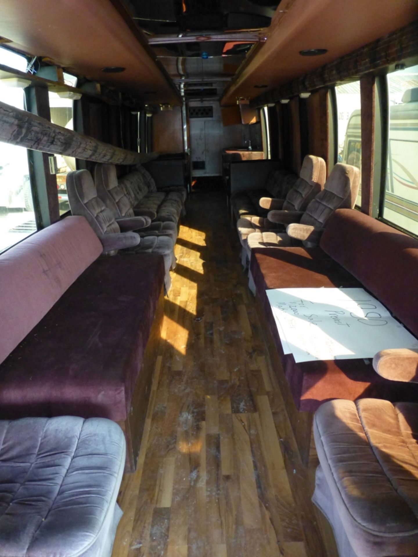 1980 Prevost 40' Luxury Bus - Image 5 of 17