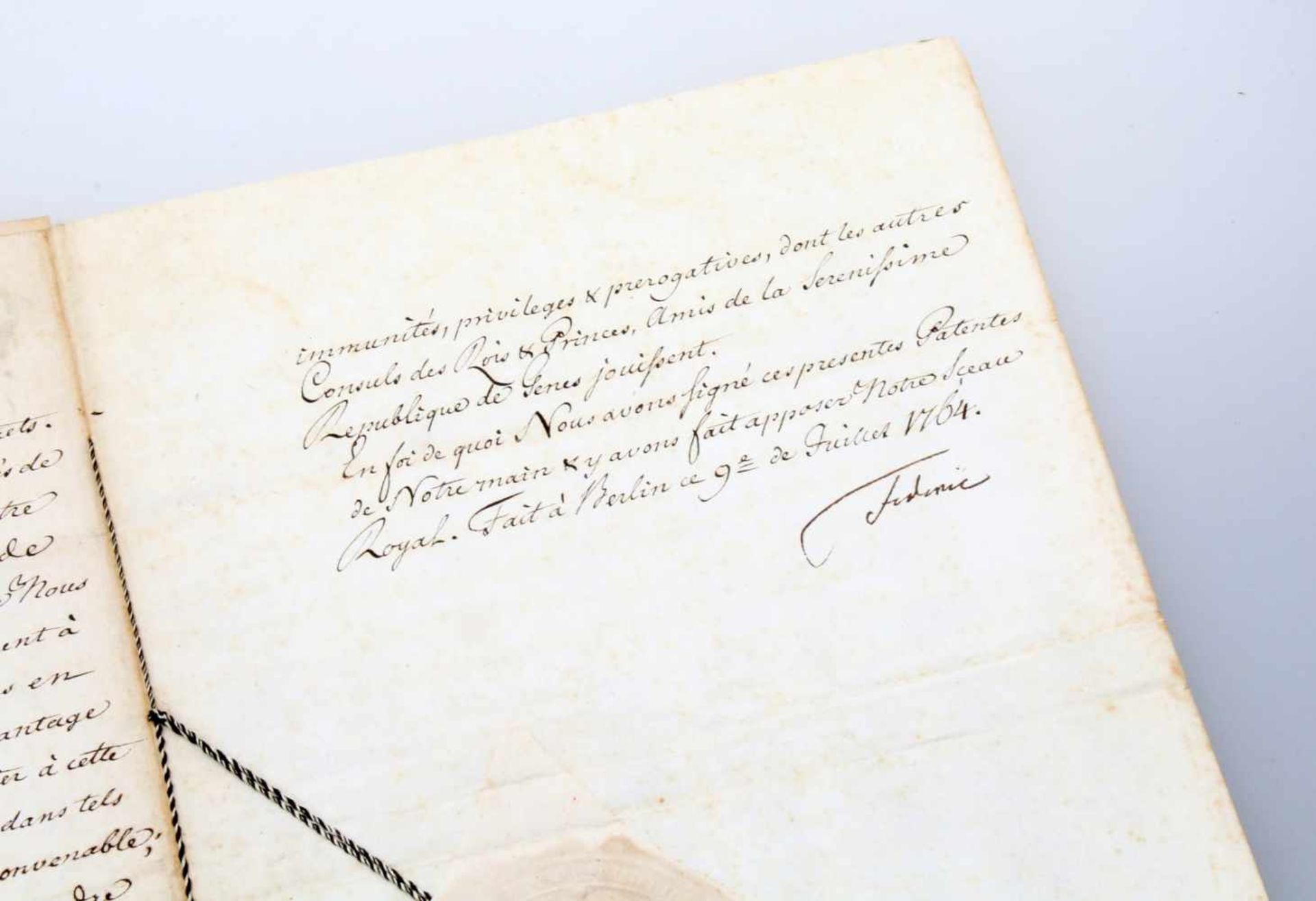 Preussen - Gesiegelte Urkunde mit Originalautograph Friedrich II. von Preussen 1764 Auf - Bild 2 aus 6