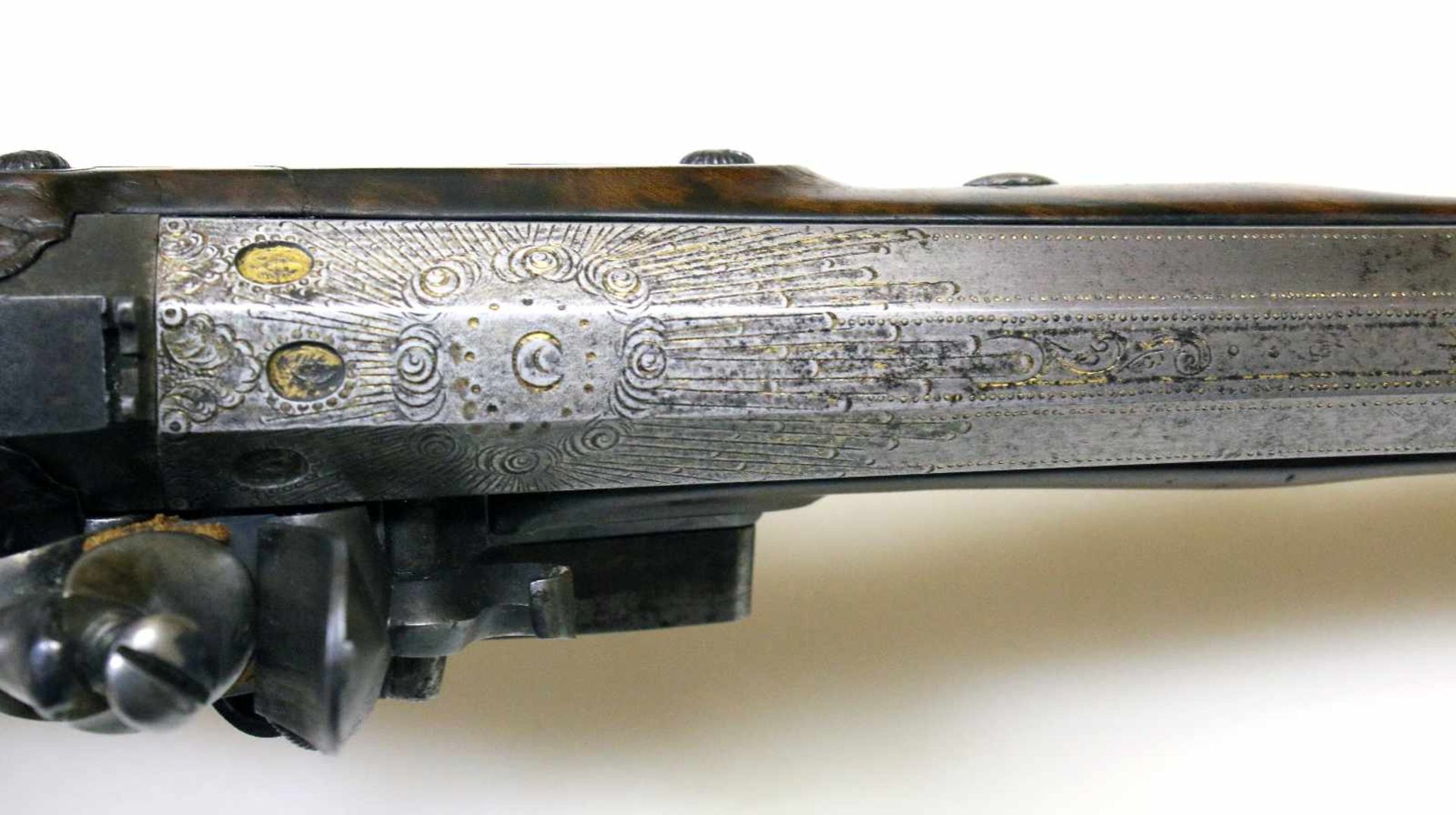 Frankreich Steinschlosspistole "De Versailles" - um 1800 Mittig leicht eingezogener, zur Mündung - Bild 9 aus 12