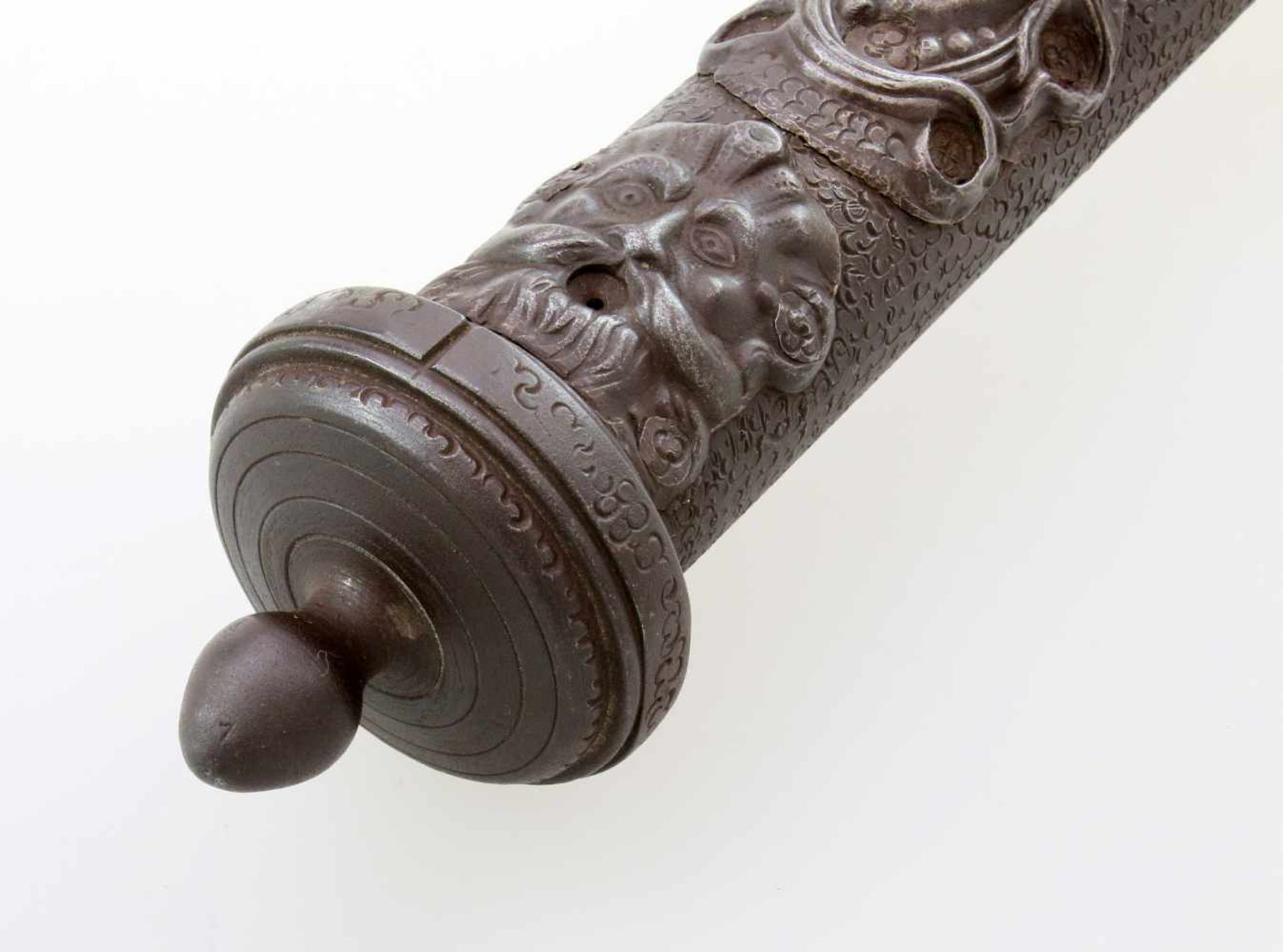 Miniatur Geschützrohr im Stil um 1700 Konisches, bandabgesetztes, eisernes Rohr in Cal. 20mm, die - Bild 3 aus 6