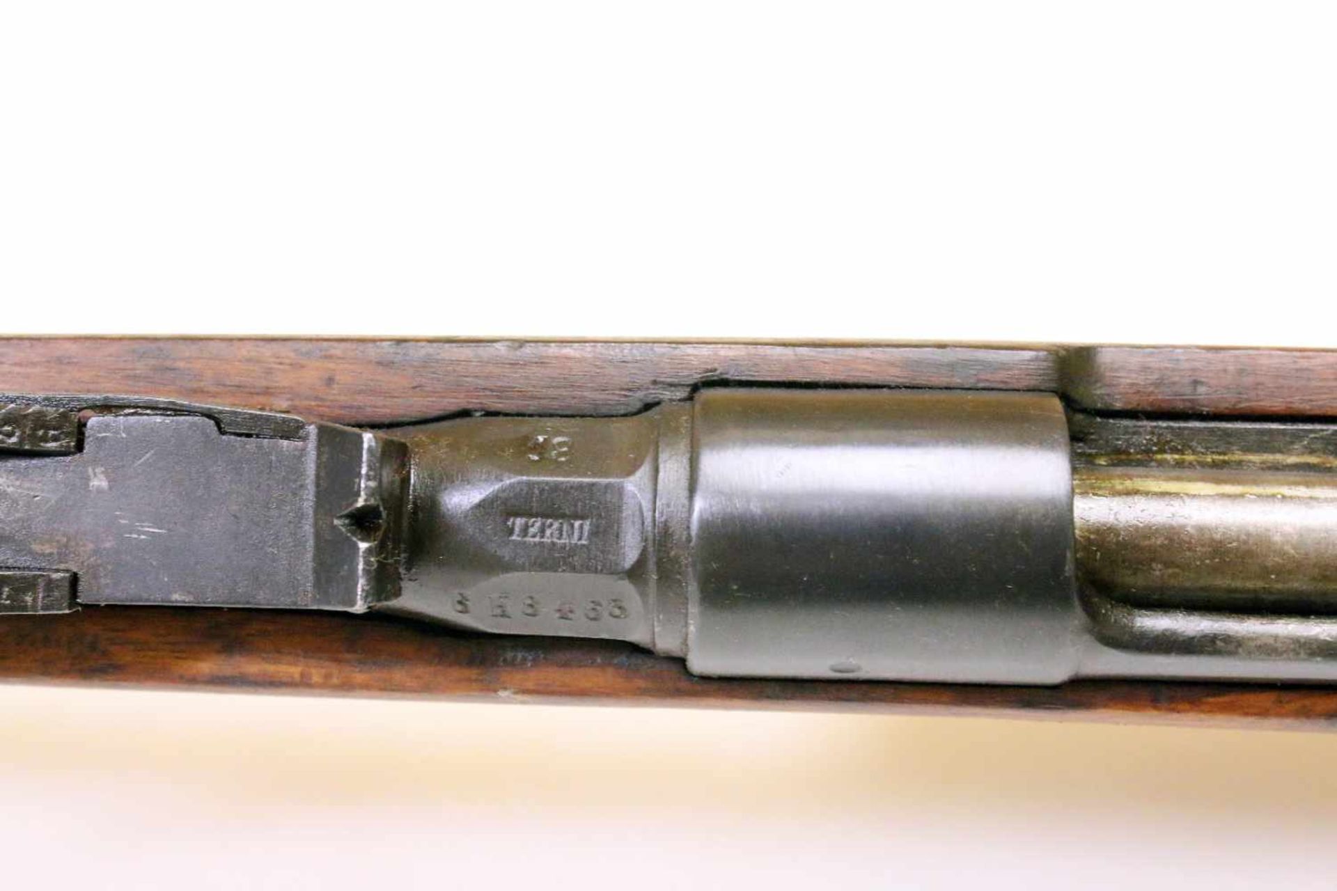 Gewehr Carcano M1891 Cal. 6,5 x 52mm, Laufseele matt, rauh. Auf der Laufwurzel bez. "Terni / 18", - Bild 11 aus 11