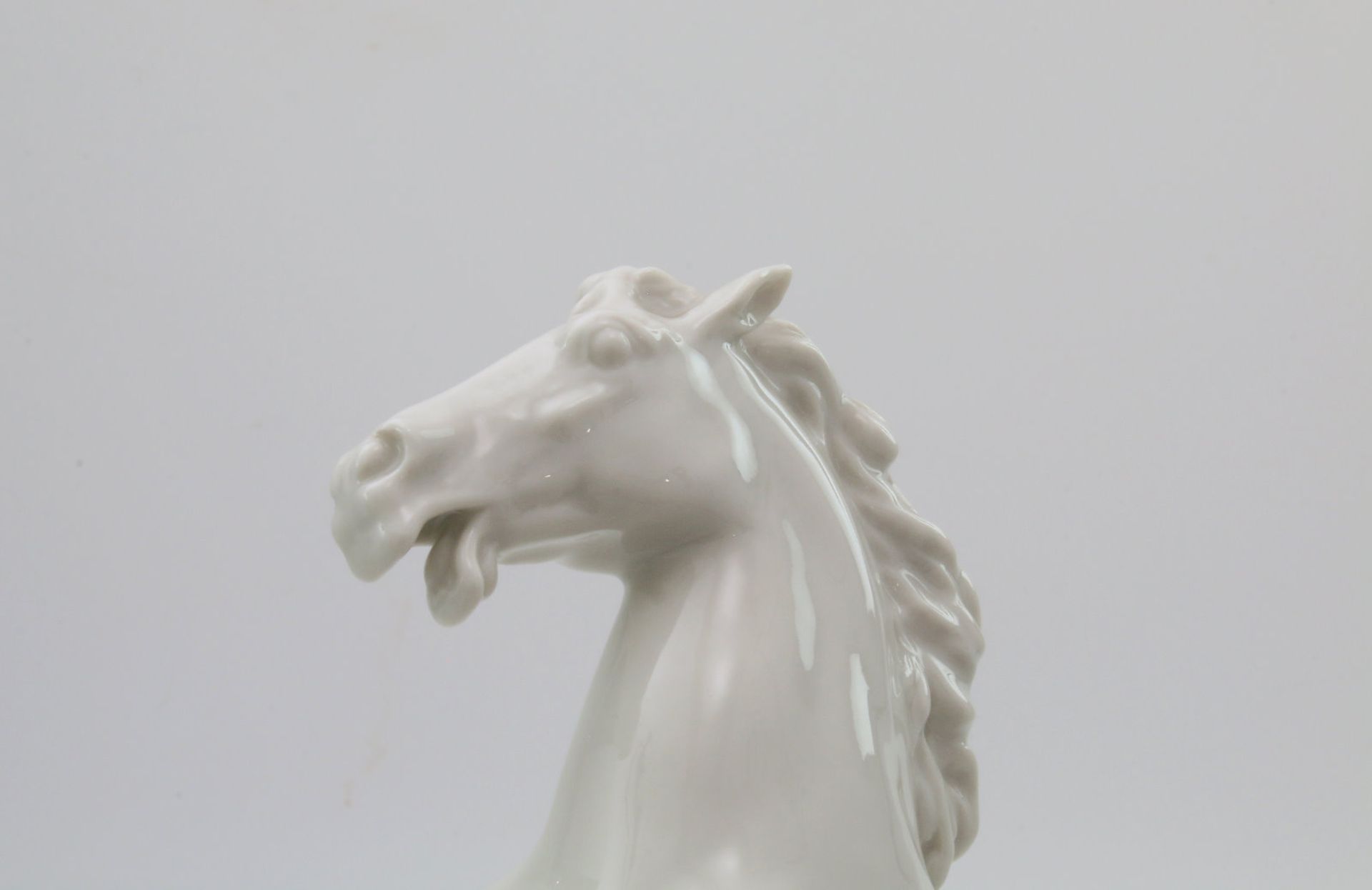Steigender Hengst - Pferdeskulptur Hutschenreuther Gunther Granget *1932 Weißglasierte, - Image 5 of 6