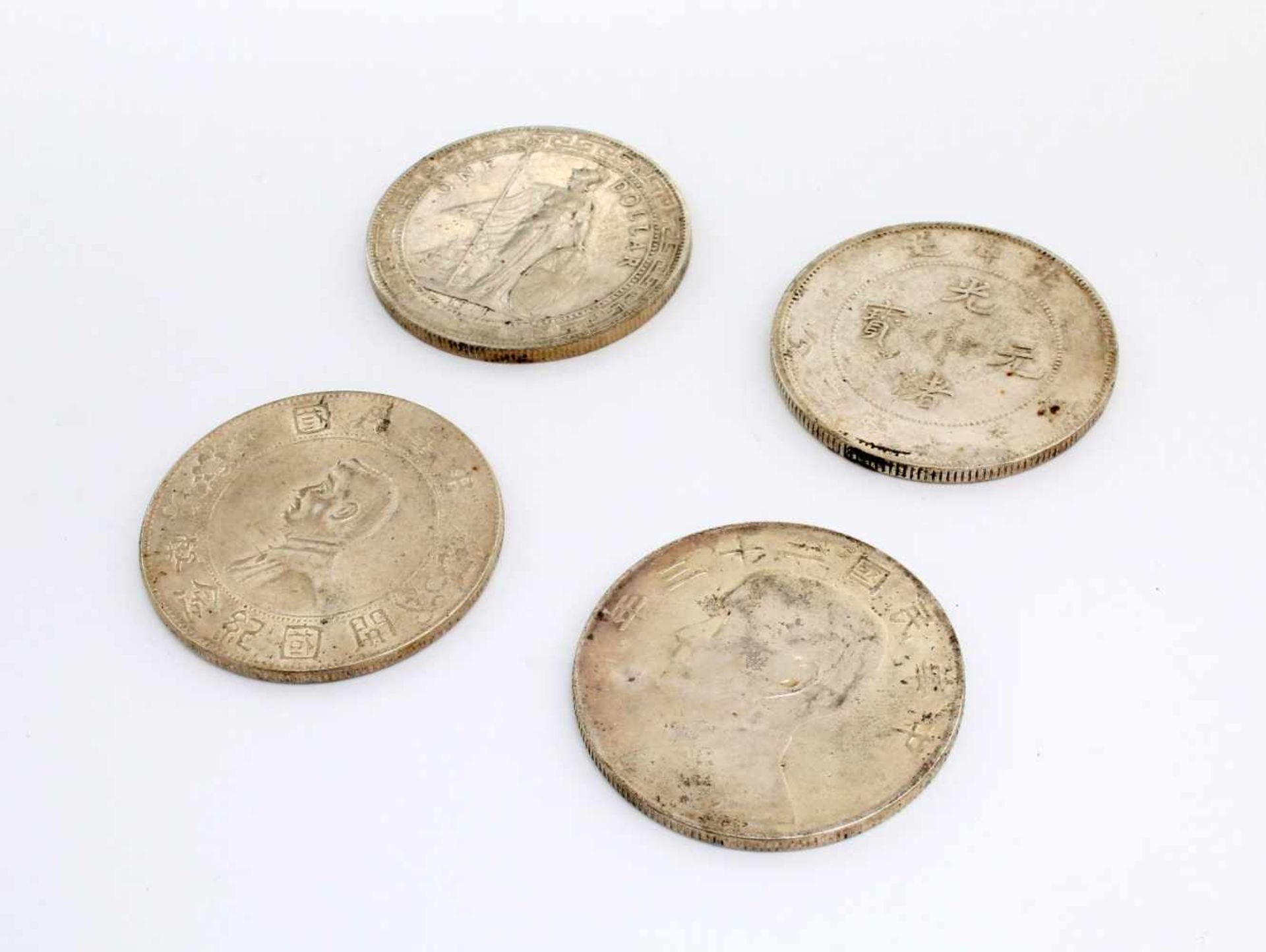 4 chinesische Silbermünzen China-Dollar 1934, Lin Gwo Ming 110; Dragon-Dollar 34 year of Kuang - Bild 3 aus 3