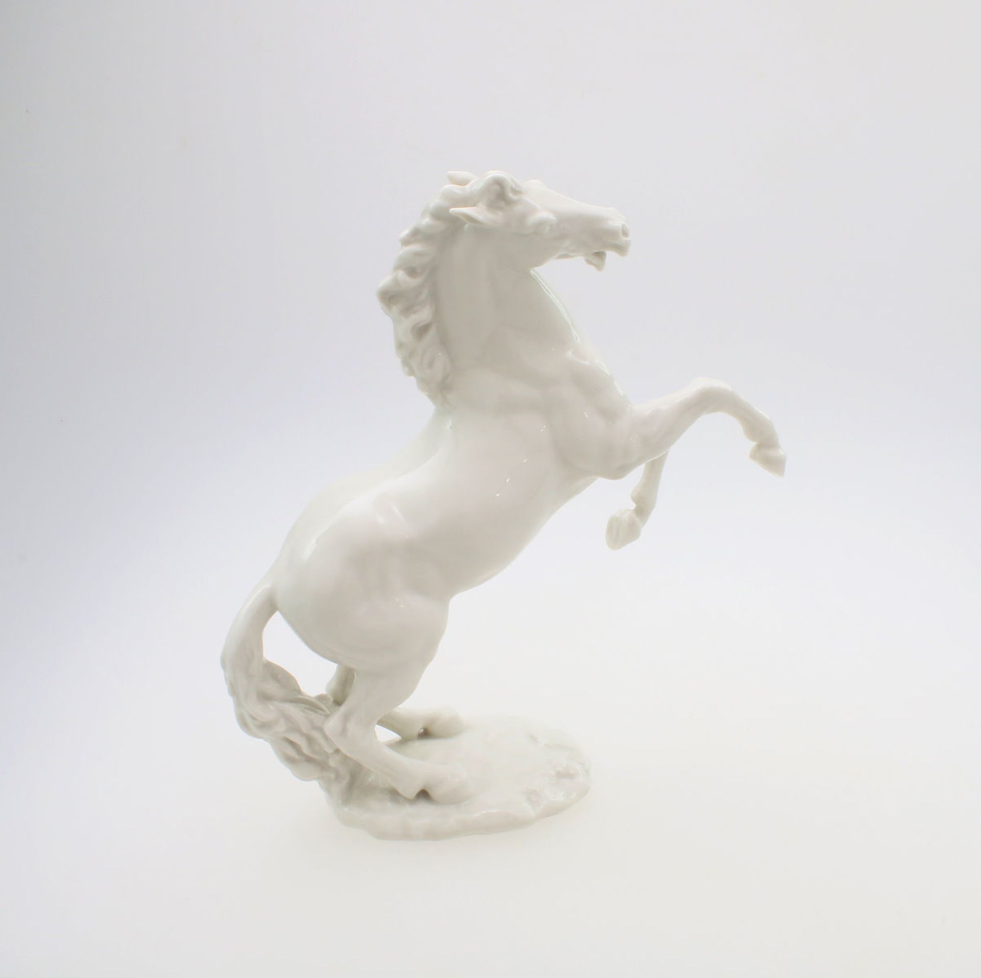 Steigender Hengst - Pferdeskulptur Hutschenreuther Gunther Granget *1932 Weißglasierte,