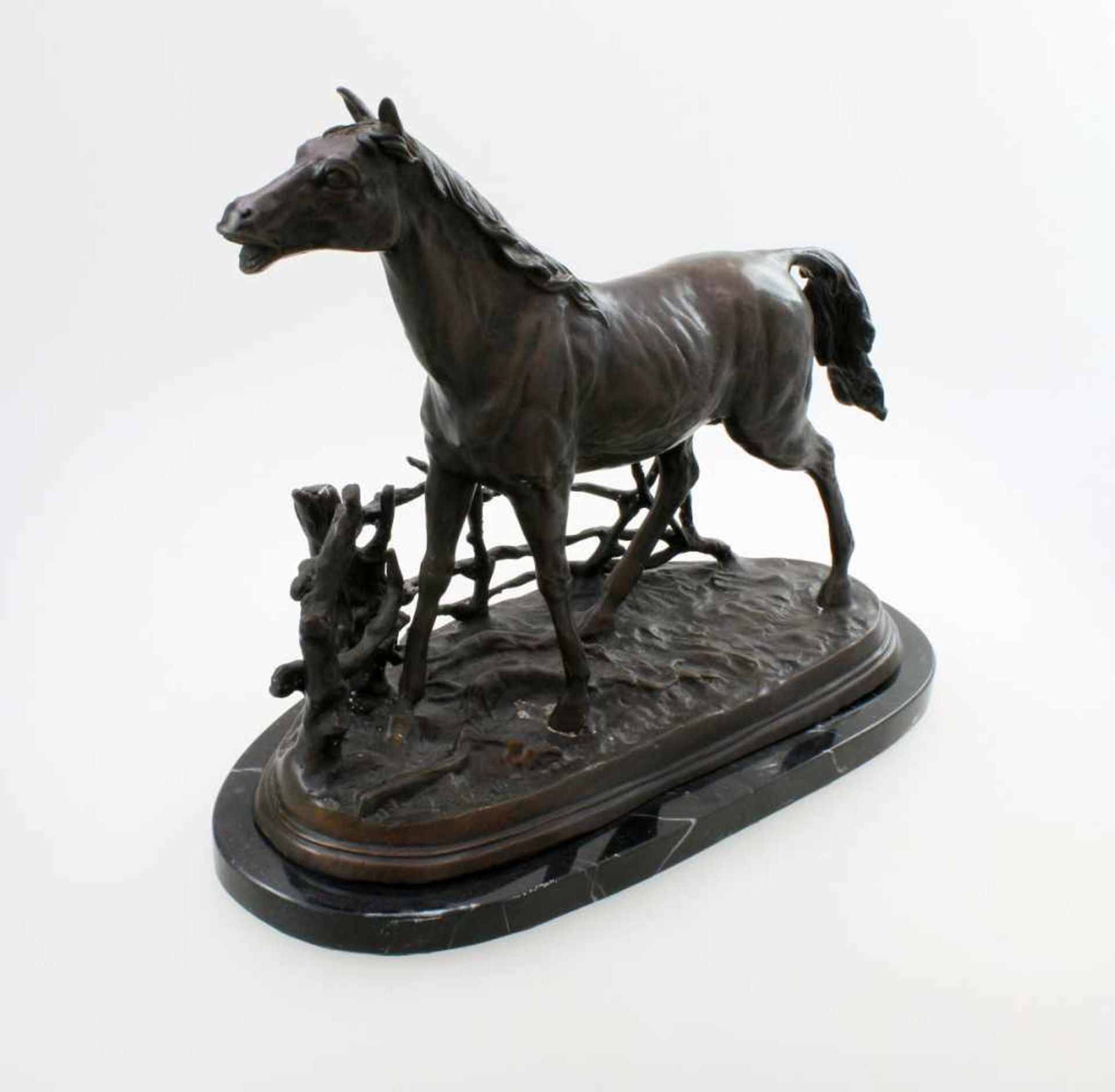 "Cheval à la Barriere" - Pierre Jule Mène (1810-1879) Bronzeguss, patiniert, schreitendes Pferd am - Bild 2 aus 7