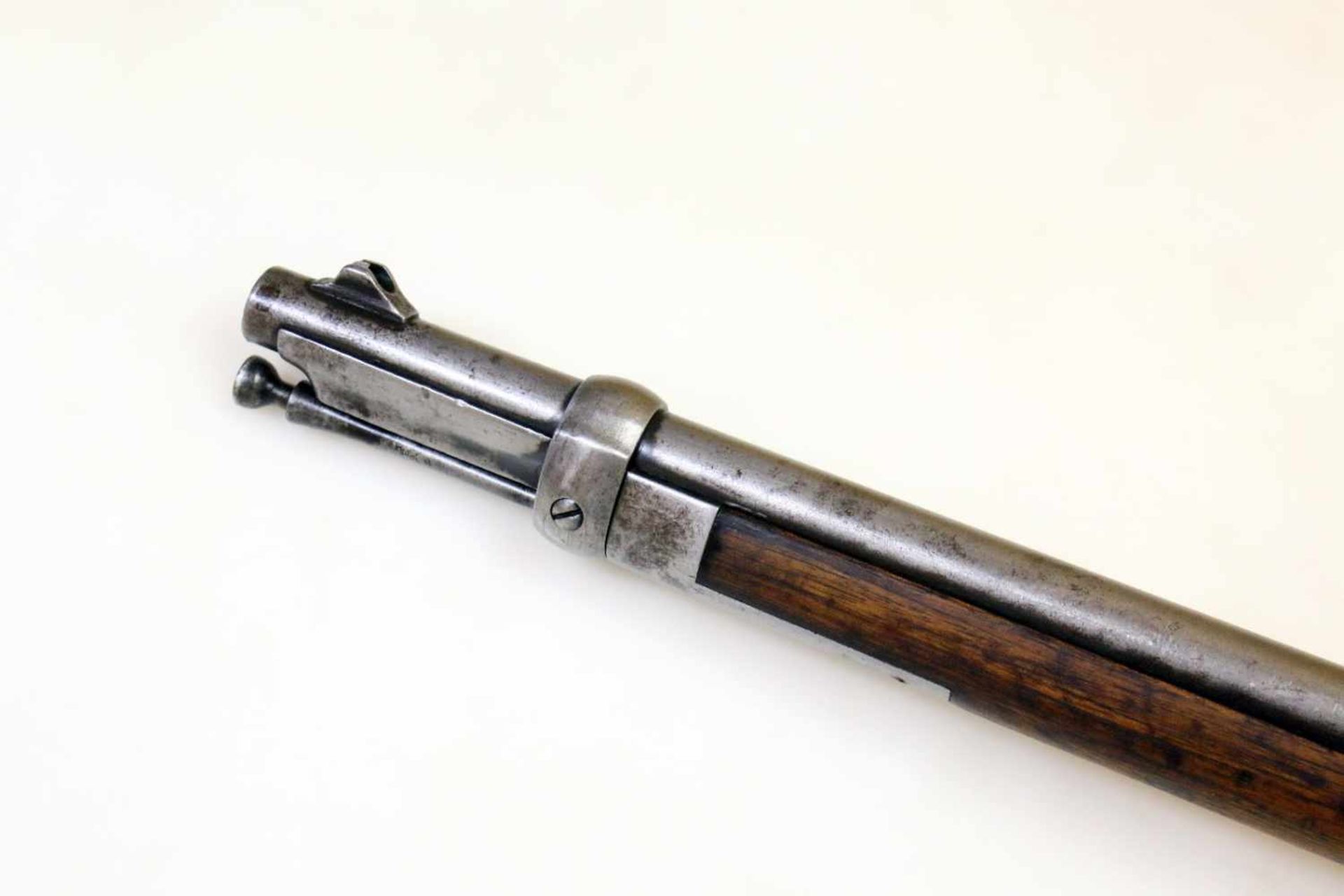 Karabiner Martini-Henry 1887 Glatter Lauf im Cal. .450, partiell narbig, Standvisier. Laufansatz - Bild 8 aus 11