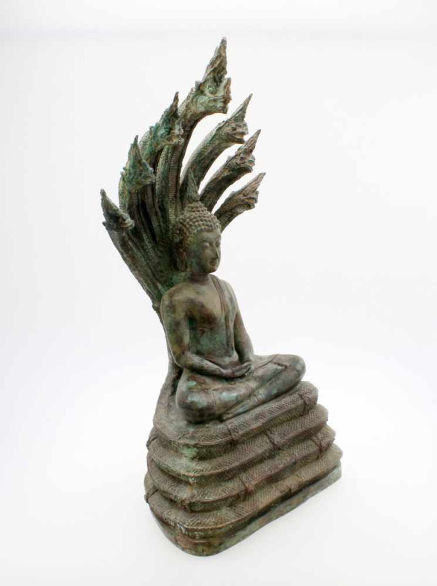 Thailand / Birma - Bronzeskulptur "Buddha wird vom Naga König beschützt" - 19. Jahrhundert - Bild 2 aus 7