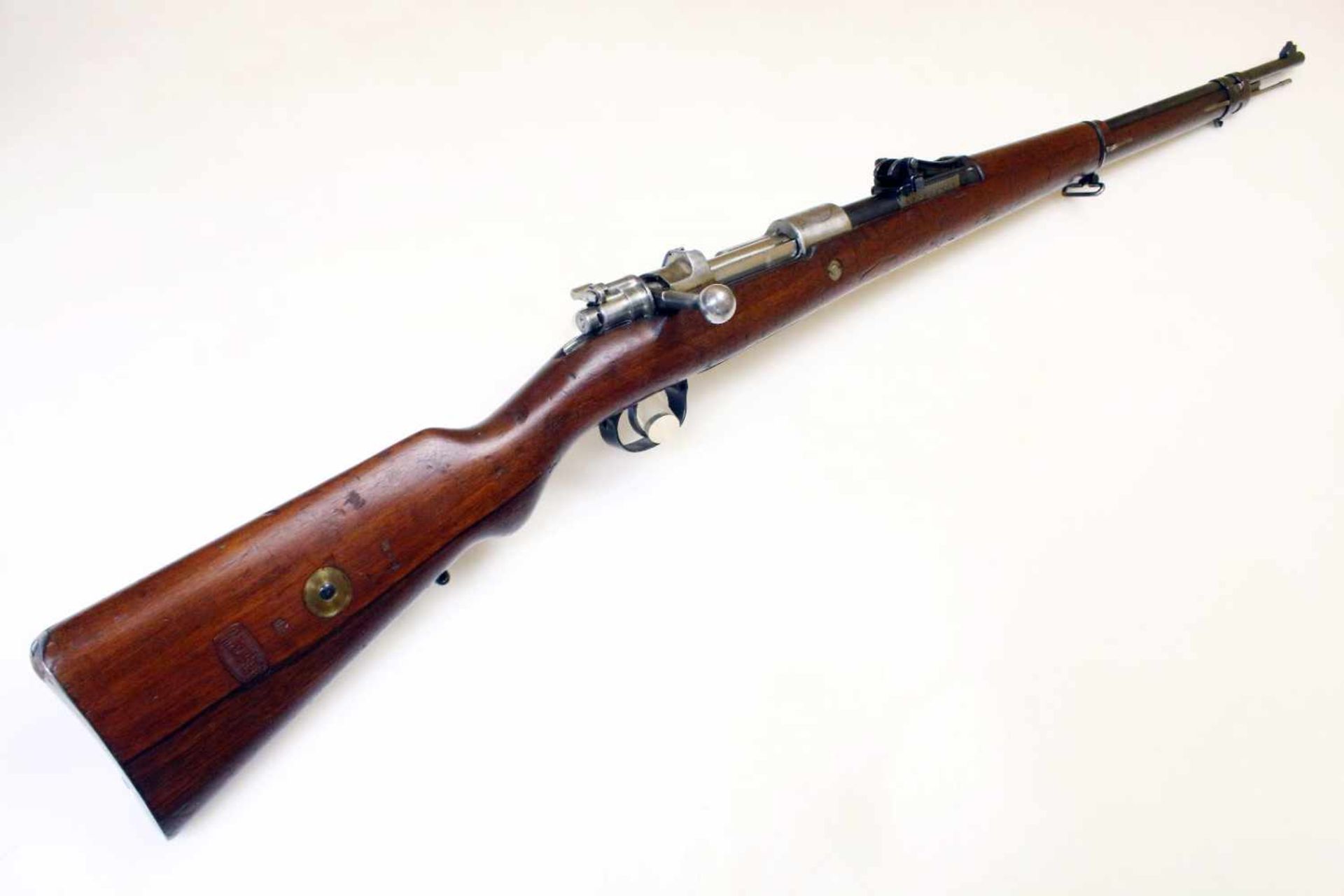 Mausergewehr M1909 Peru Cal. 7,65 x 53mm, Lauf rauh, narbig. Auf der Hülse das peruanische Wappen