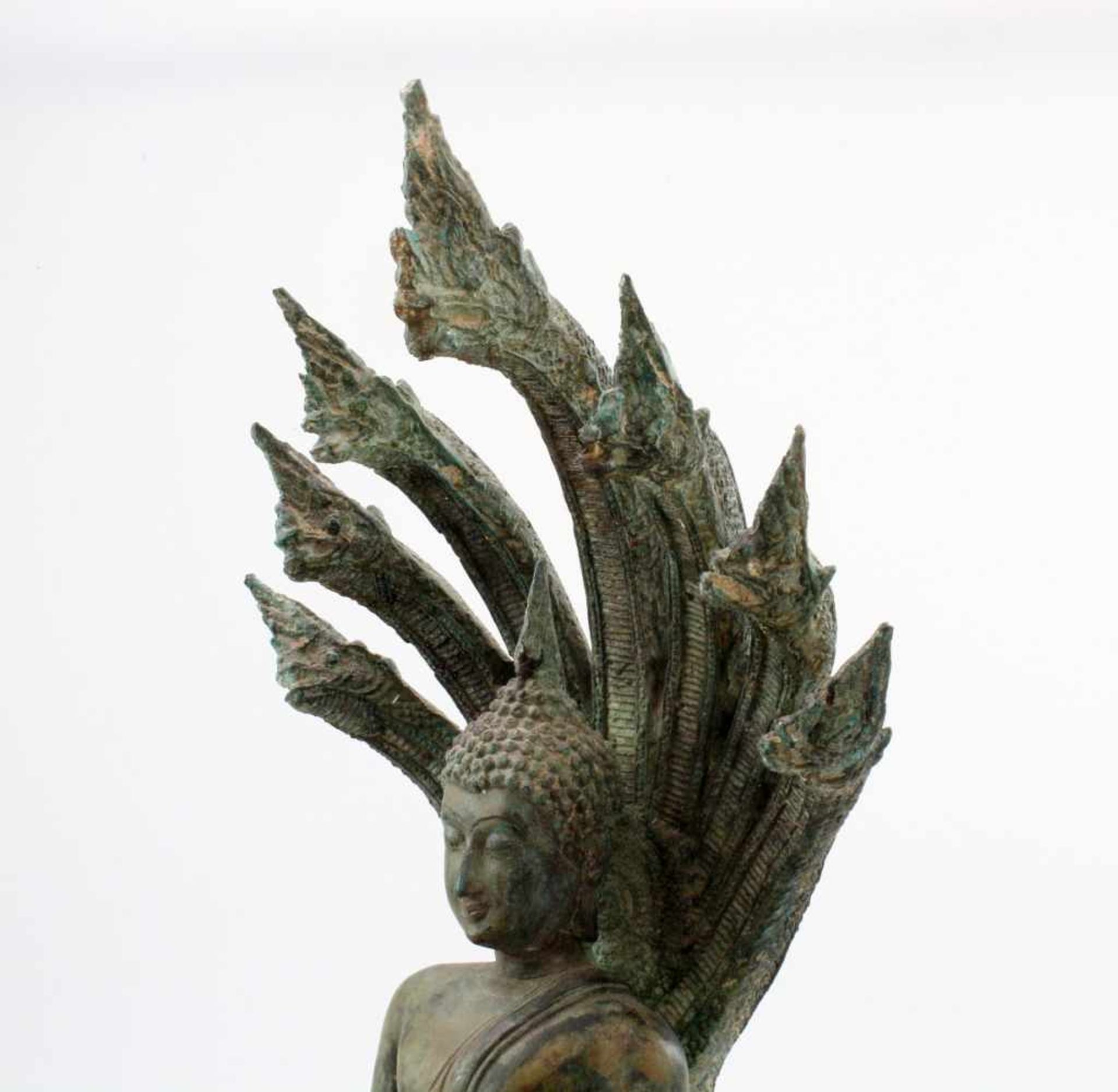 Thailand / Birma - Bronzeskulptur "Buddha wird vom Naga König beschützt" - 19. Jahrhundert - Bild 6 aus 7