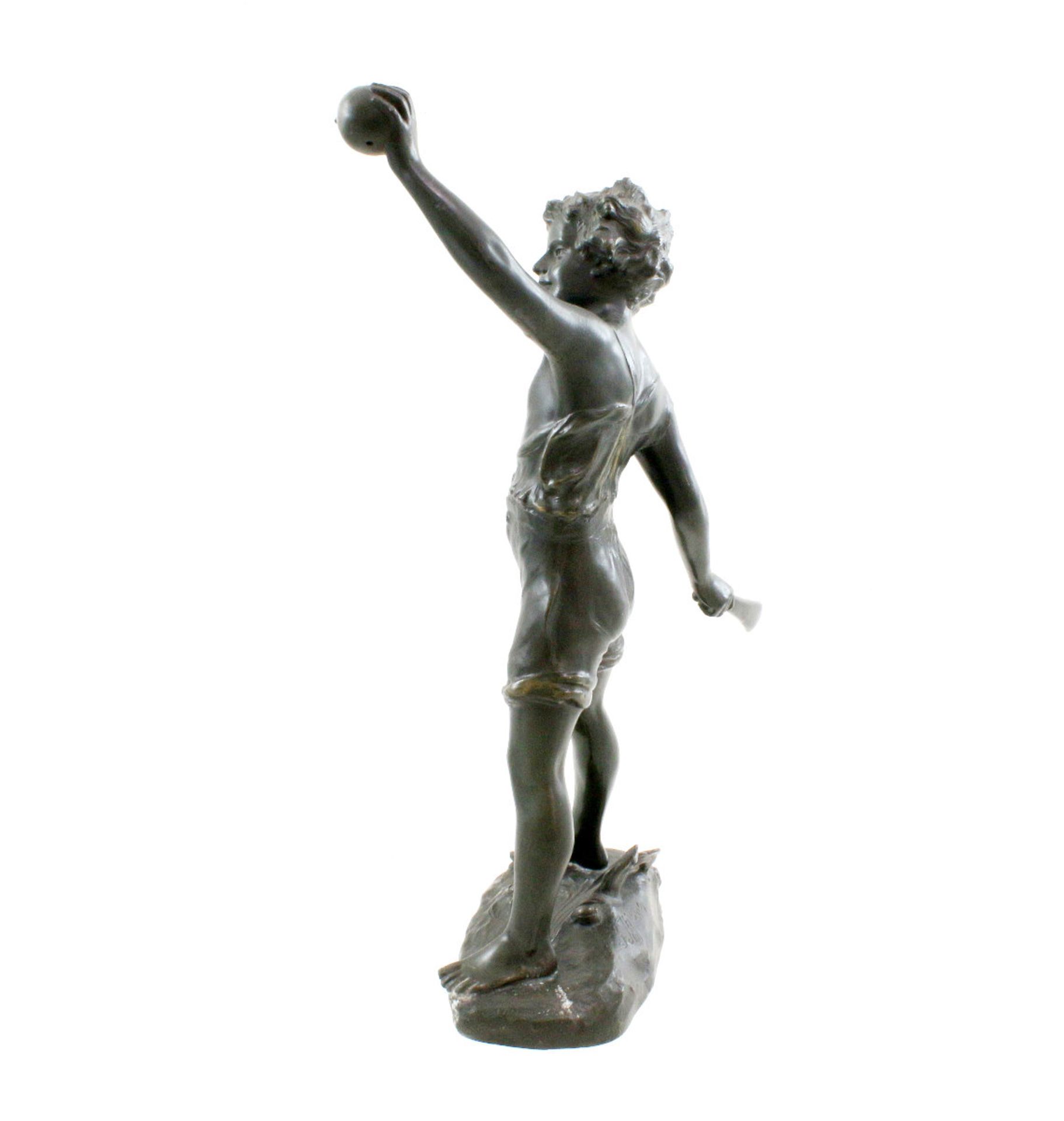 Skulptur "Kricketspieler" - Franz Iffland (1862-1935) Metallguss patiniert, Naturplinthe, diese - Bild 4 aus 11