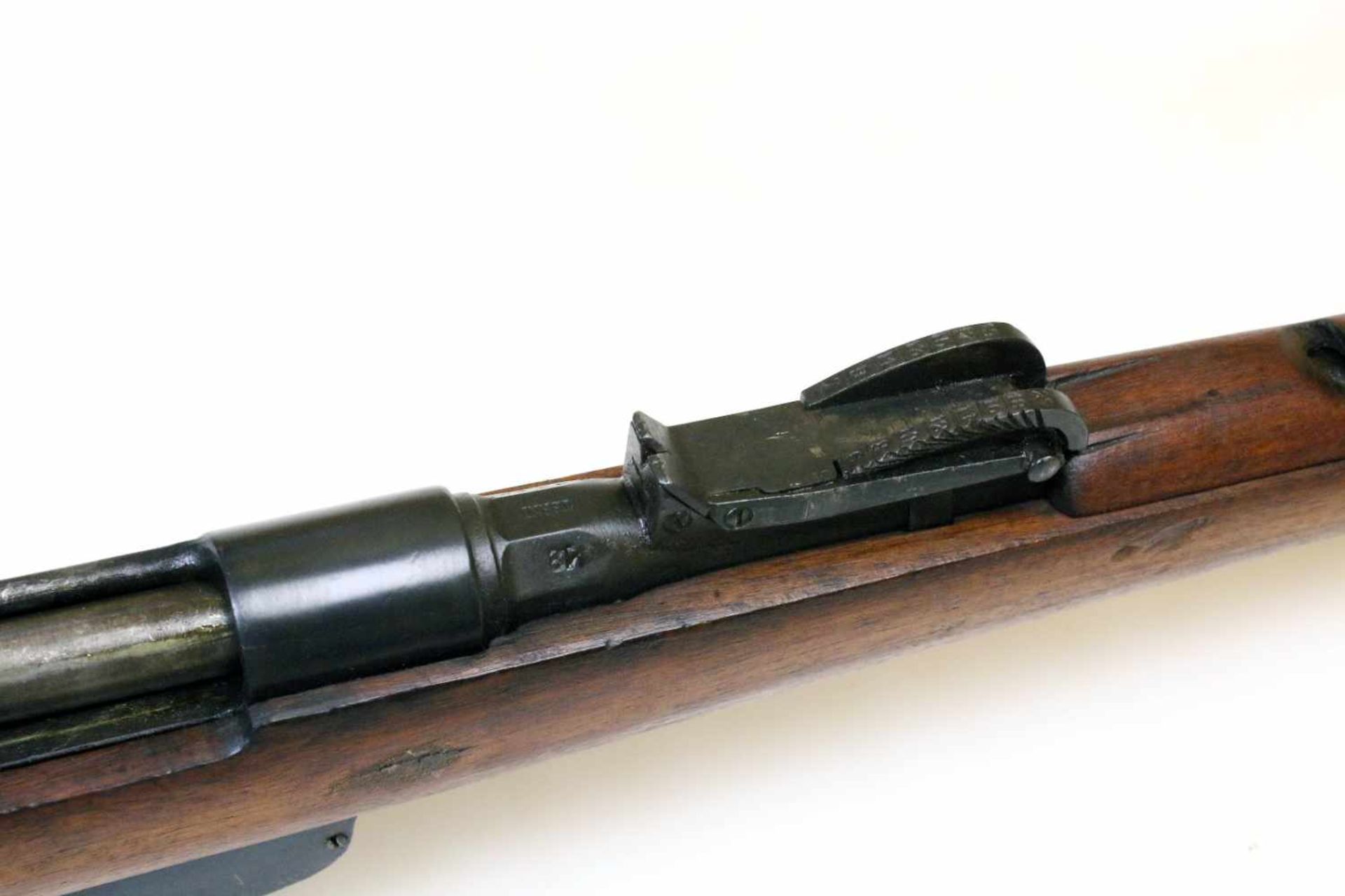 Gewehr Carcano M1891 Cal. 6,5 x 52mm, Laufseele matt, rauh. Auf der Laufwurzel bez. "Terni / 18", - Bild 4 aus 11