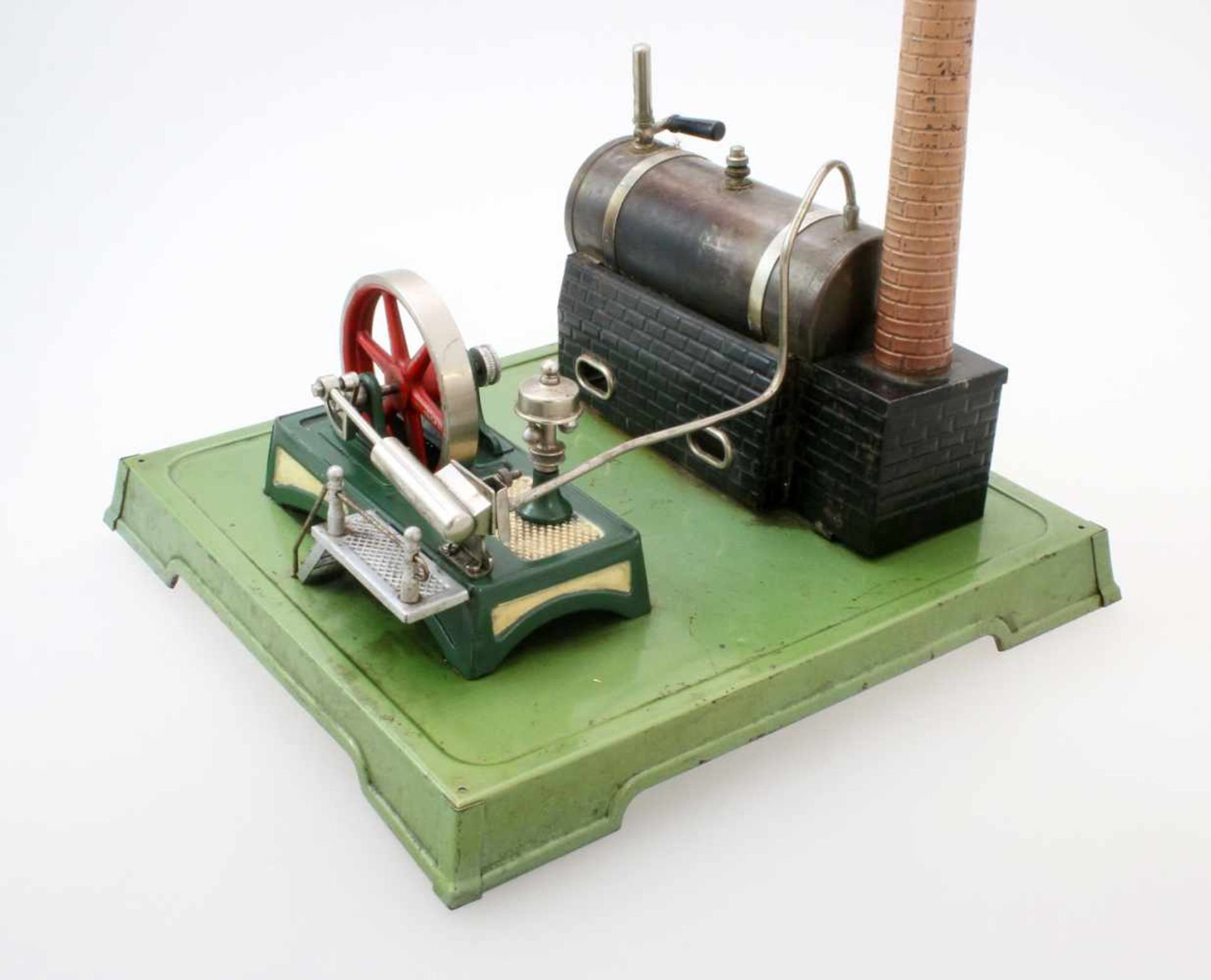 Dampfmaschine Fleischmann Liegender Zylinder auf Blechrechaud, Schwungrad, Fliehkraftregler, - Bild 3 aus 4