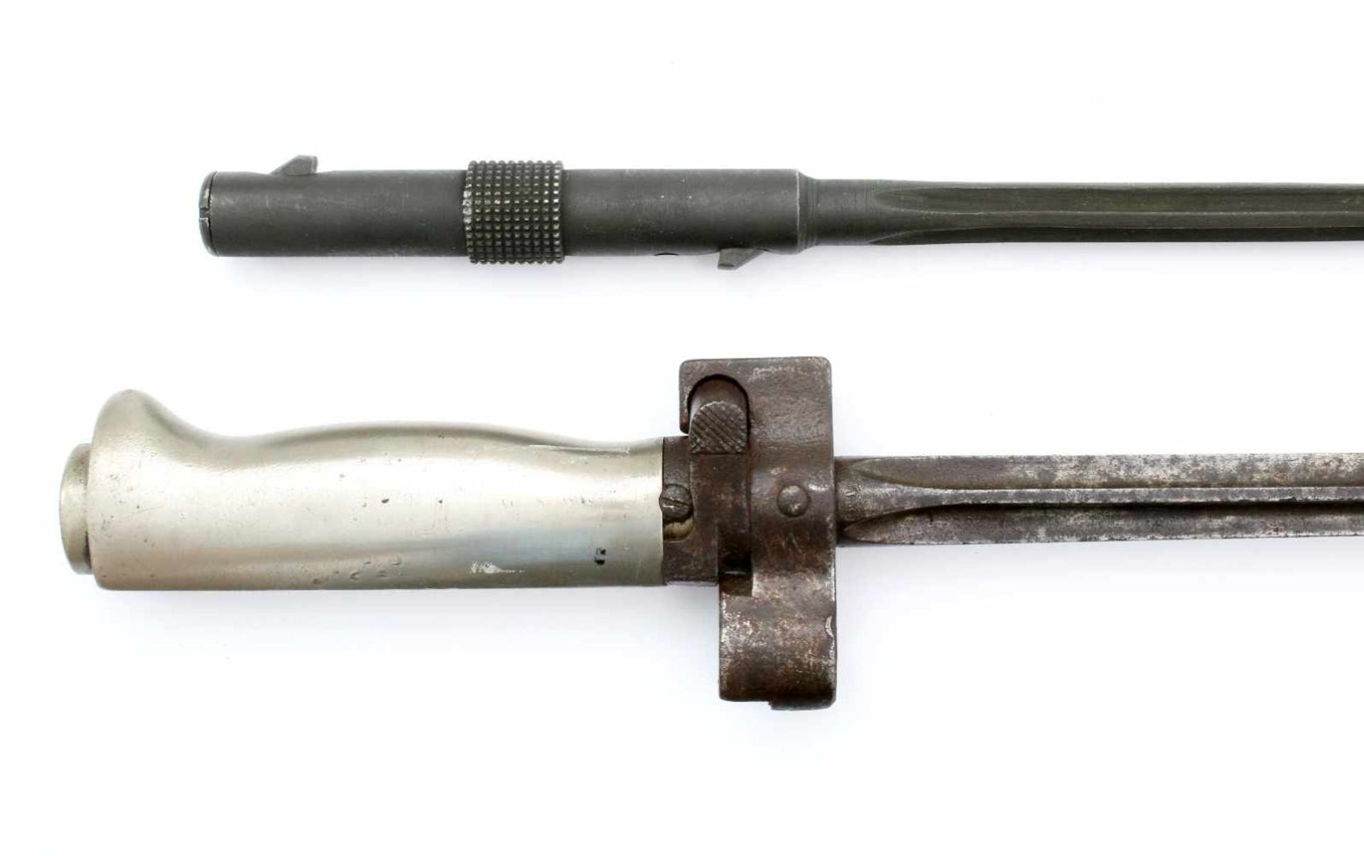 2 Bajonette - Frankreich Bajonett M1886 zum Lebel Gewehr Quillon abgenommen, Weißmetallgriff, ohne - Image 3 of 4