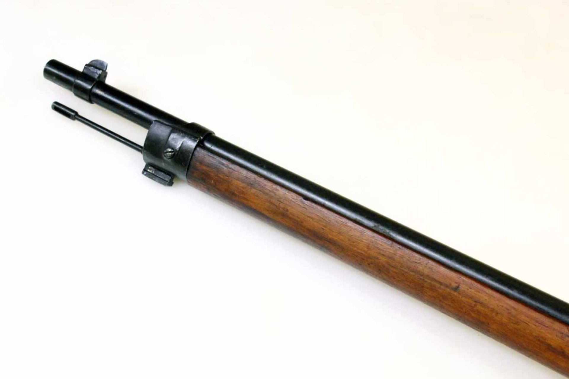 Gewehr Carcano M1891 Cal. 6,5 x 52mm, Laufseele matt, rauh. Auf der Laufwurzel bez. "Terni / 18", - Bild 9 aus 11