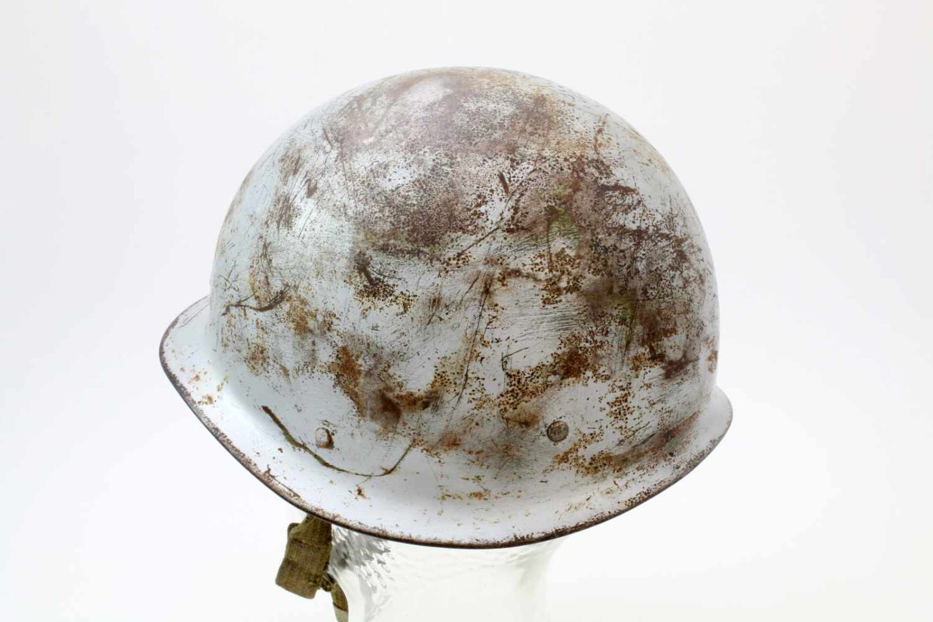 USA - Modifizierter Stahlhelm M1 Der Helm entgegen der U.S.-Version mit Lederinnenausstattung - Bild 3 aus 5