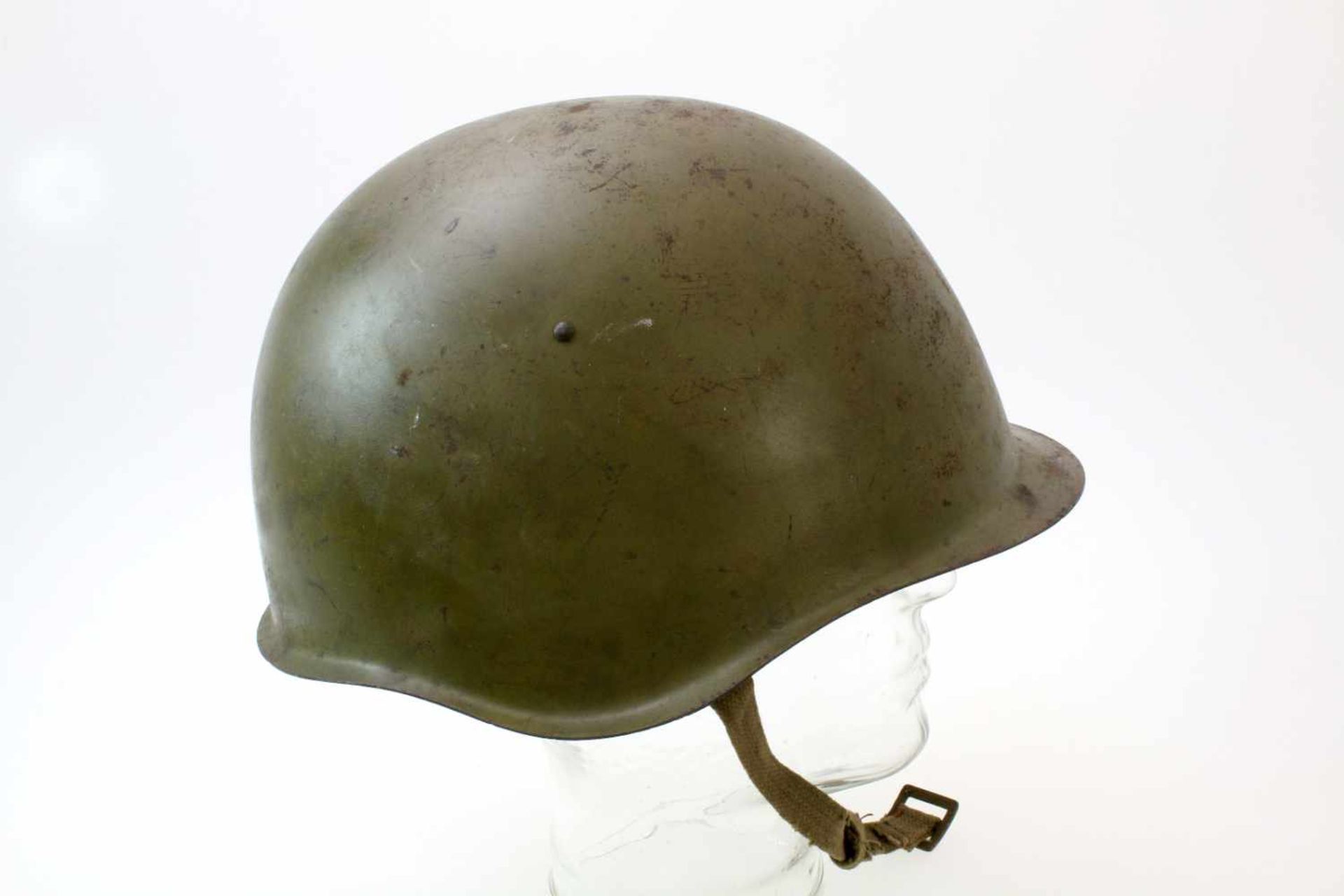 UdSSR / 2. Weltkrieg - Stahlhelm M1940 Grün lackierte Kalotte, Glocke innen gestempelt u.a. " - Bild 2 aus 5
