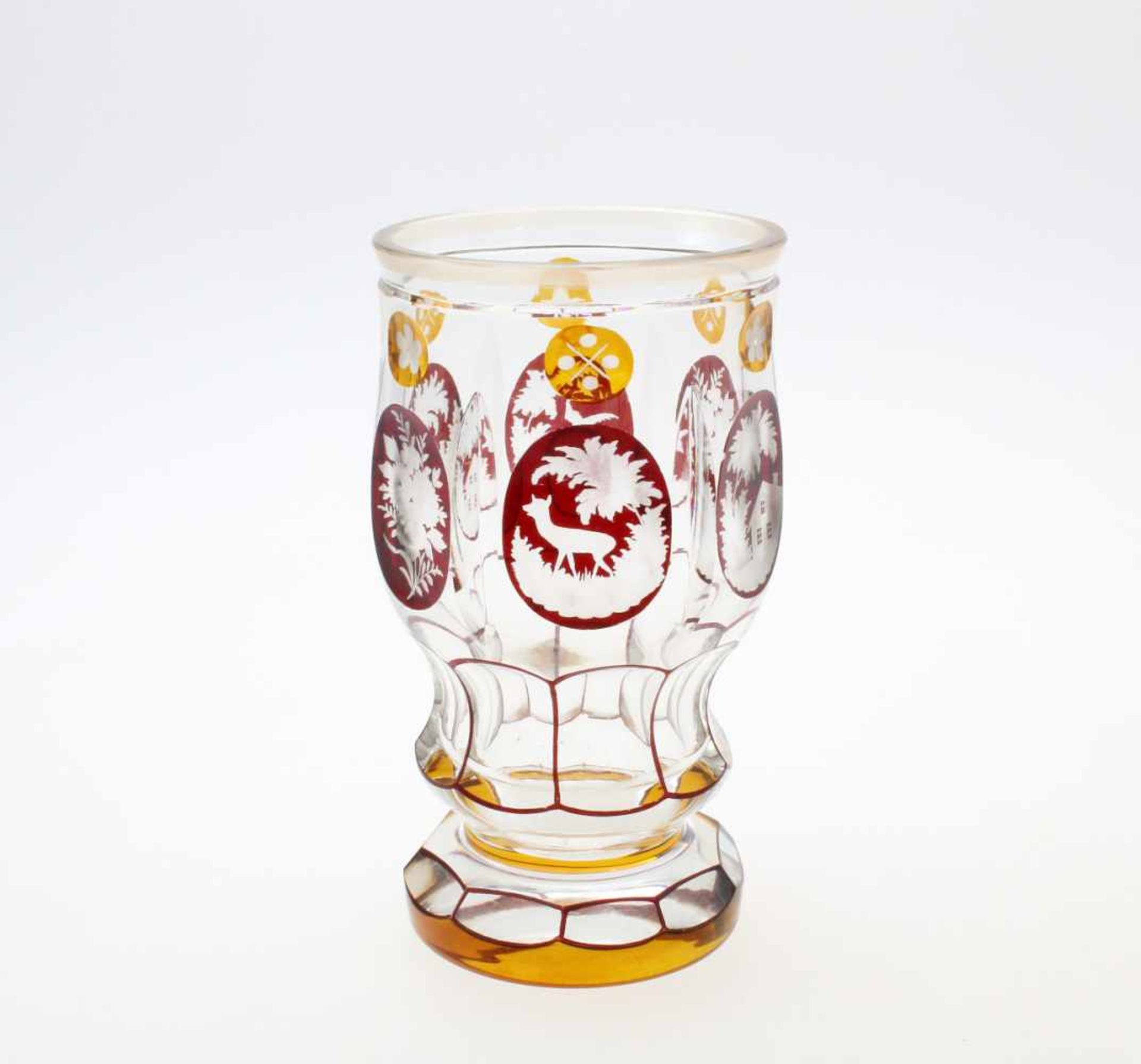 Glasbecher - Haida, Böhmen Farbloses Glas, abgesetzter Lippenrand, umlaufend 6 runde und 6 ovale