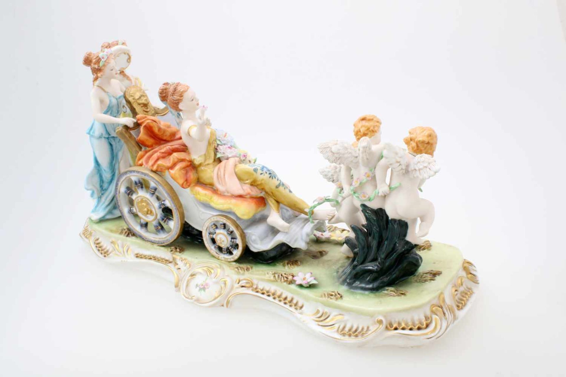 "Venus im Wagen" - unbekannte Manufaktur Große Figurengruppe, Venus mit Blumen im Wagen sitzend, - Bild 7 aus 12