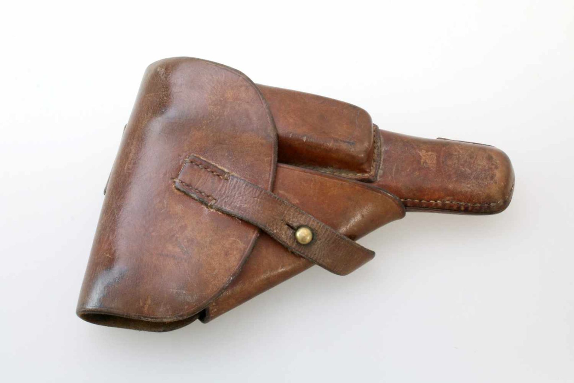 Dänemark - Pistolentasche zur Pistole FN HP Mod. 1946 Tasche aus mittelbraunem Leder mit Magazinfach