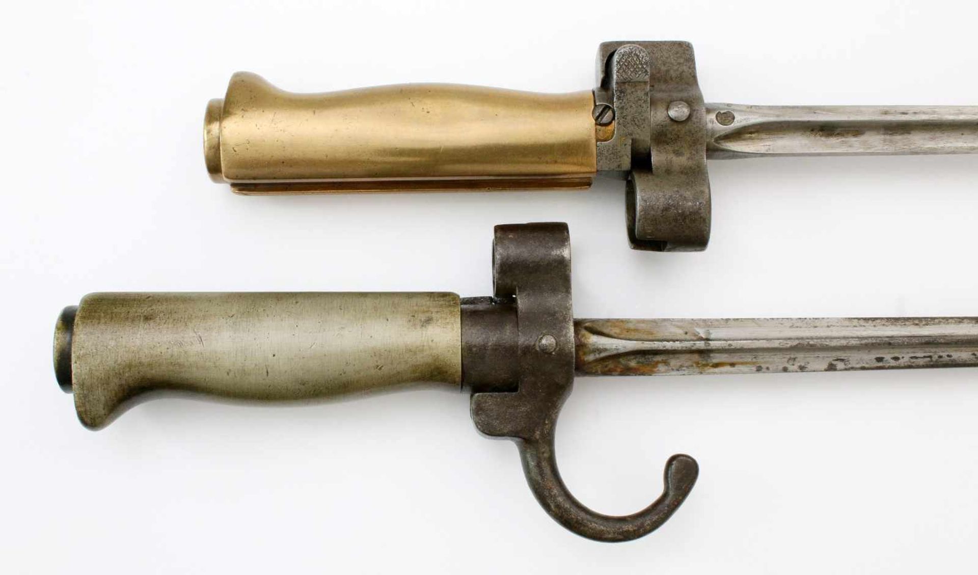 Frankreich - 2 Bajonette Lebel1x Lebel M1886 / 93 / 16, Messinggriff, Quillion abgenommen, schöne - Bild 3 aus 4