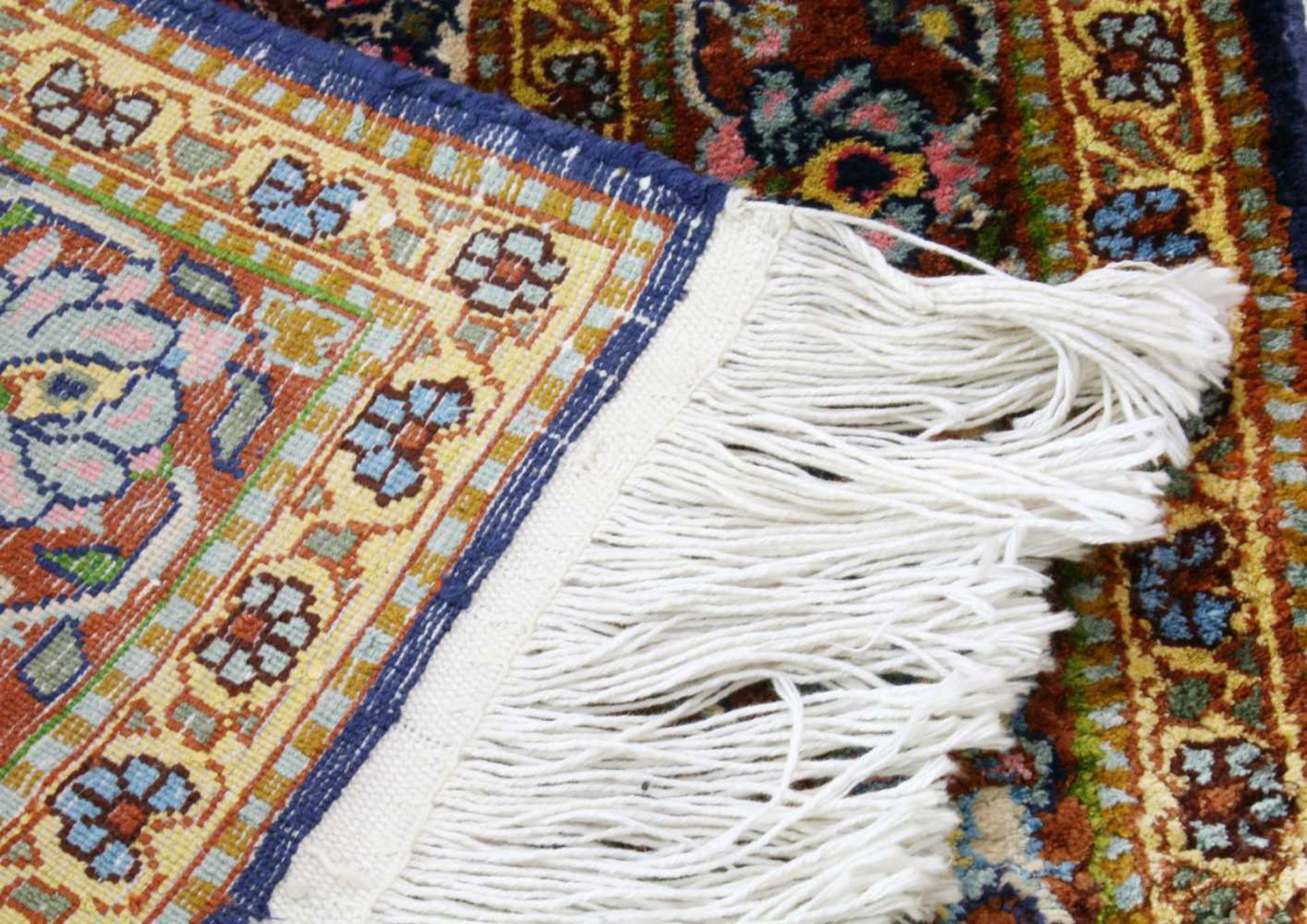 Ghom - Persien - SeideFlor Seide, Kette und Schuss Baumwolle, polychrome Darstellung des - Bild 3 aus 3