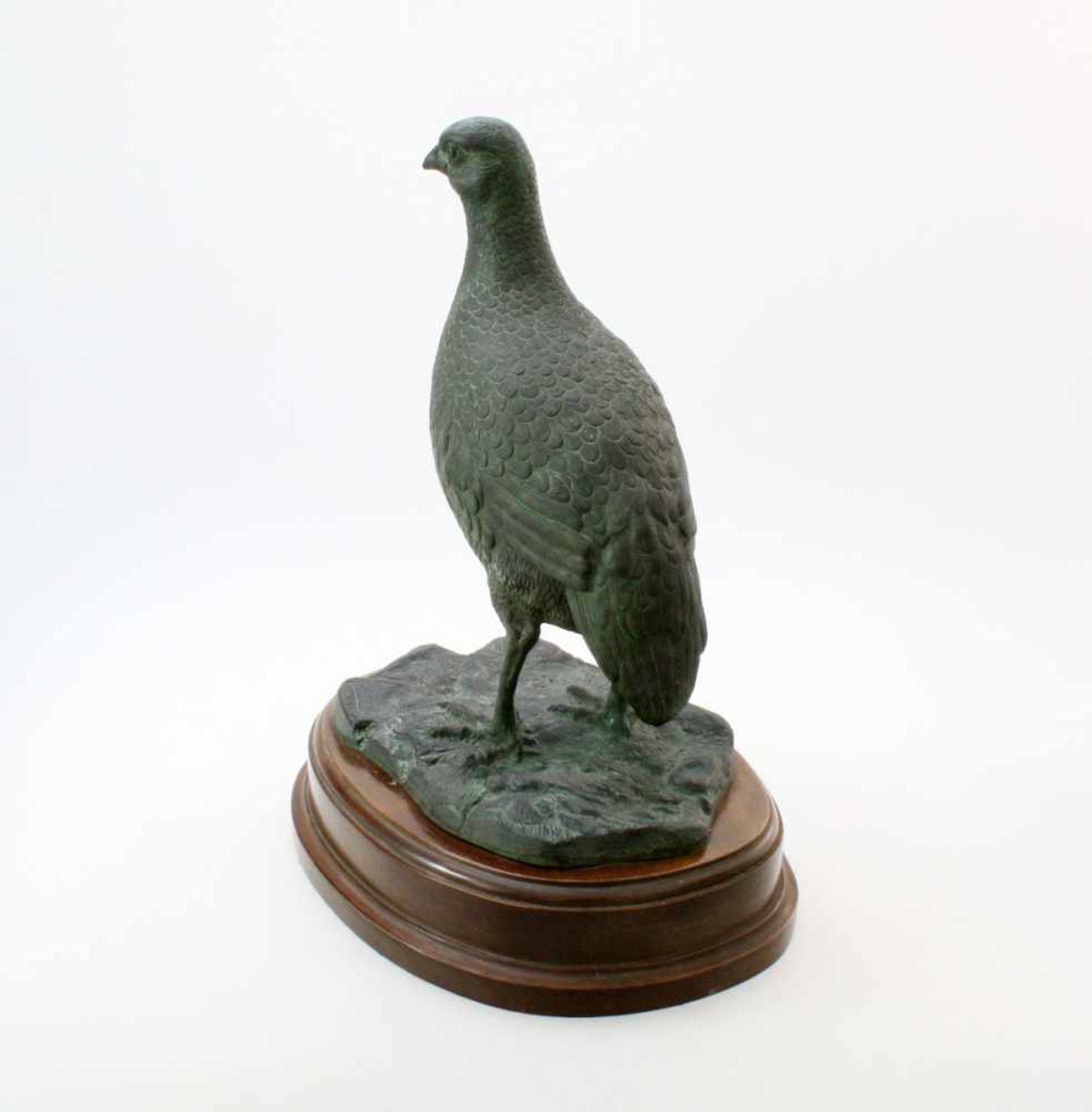 Bronzeplastik "Rebhuhn" - R. Odagled - 20. JahrhundertRebhuhn auf Naturplinthe, diese auf - Bild 3 aus 5