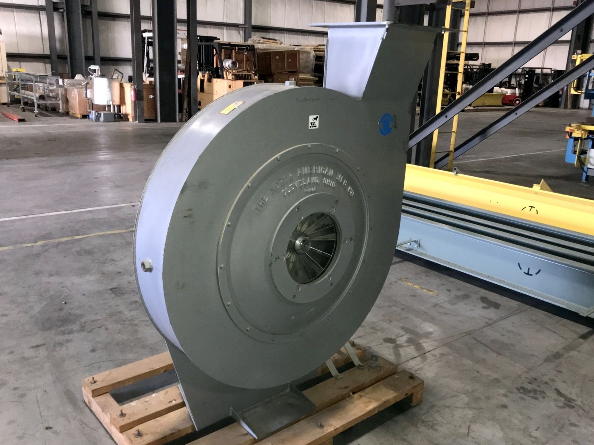 North American Mfg. Mdl. 2316-33/1-T30D Turbo Blower, Volume 4100 CFM, Pressure 16 OSI, Fan 48" - Image 2 of 9