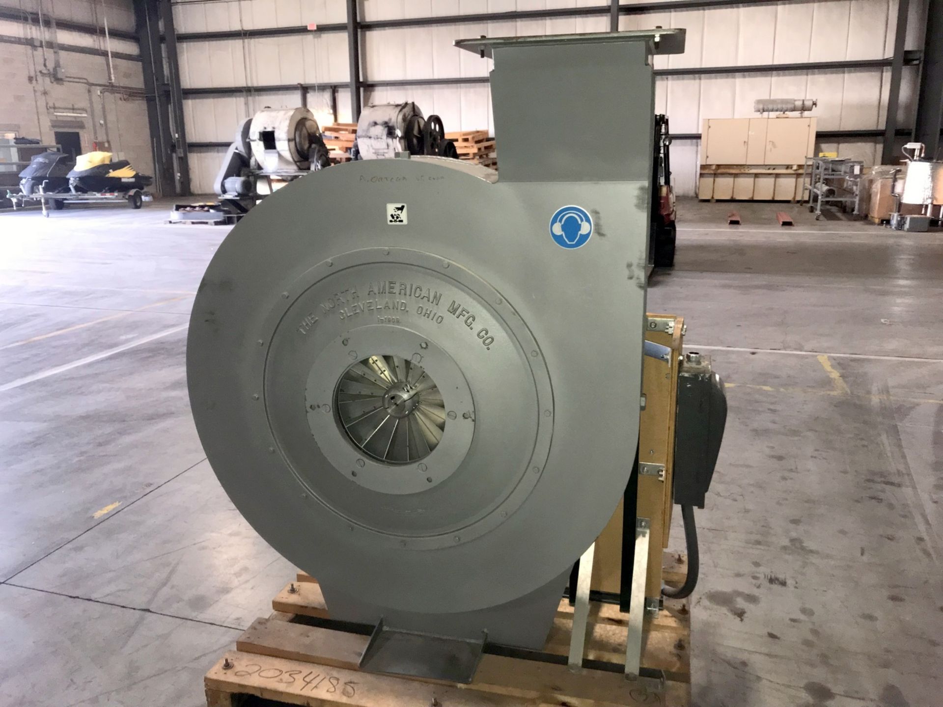 North American Mfg. Mdl. 2316-33/1-T30D Turbo Blower, Volume 4100 CFM, Pressure 16 OSI, Fan 48"