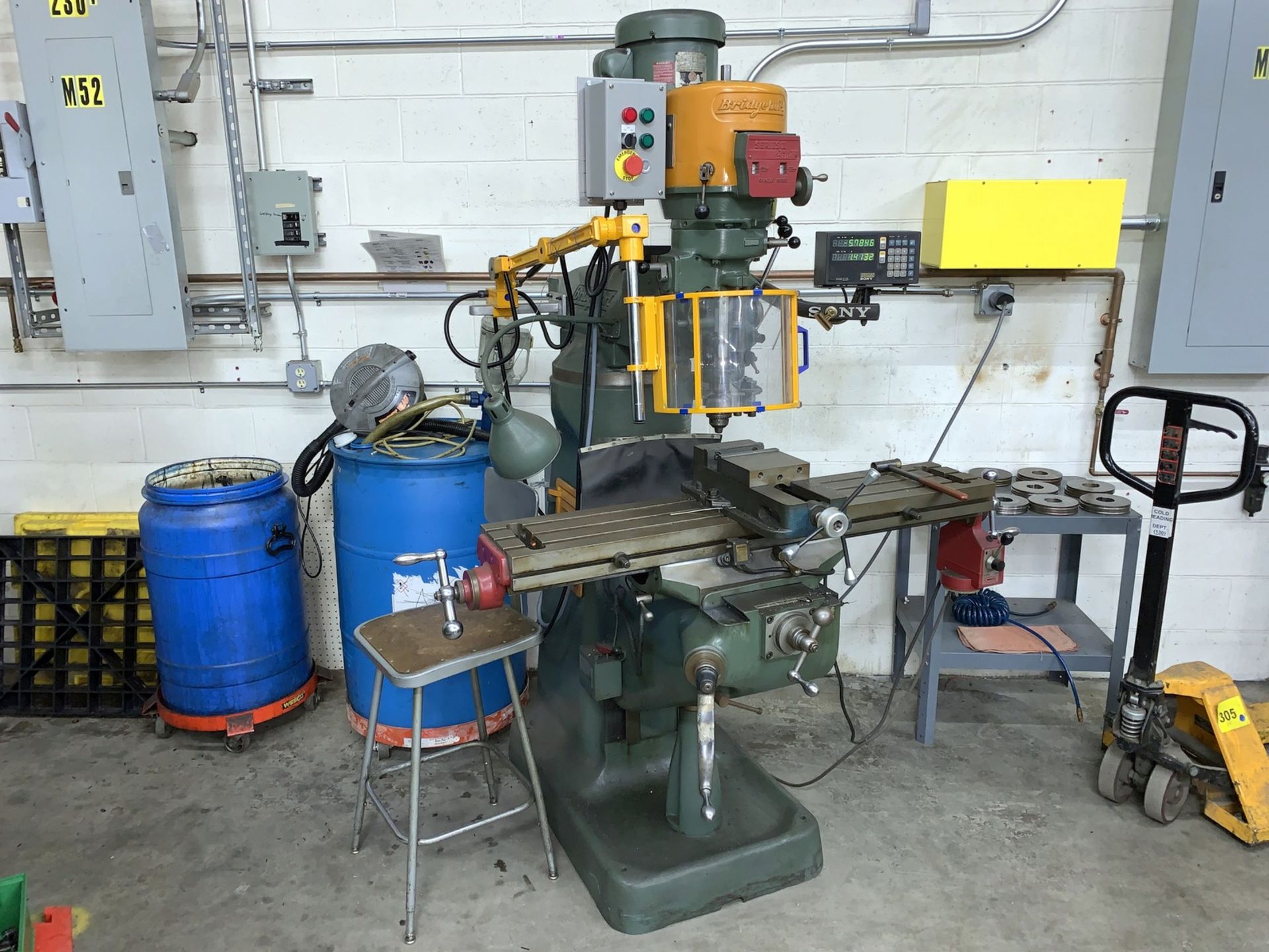 Bridgeport Vertical Milling Machine, Knee Type, 2Hp, 9" x 48" T-Slot Table with Power Cross Feed,