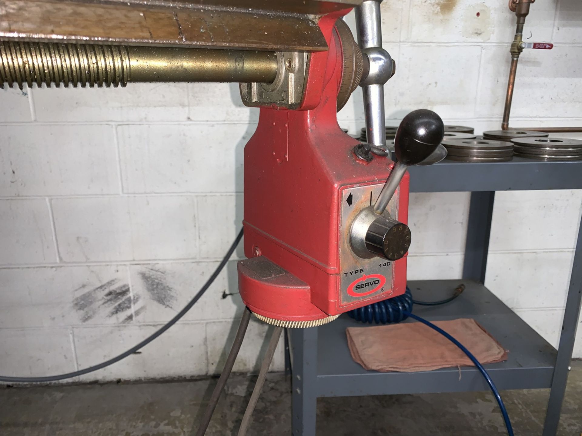 Bridgeport Vertical Milling Machine, Knee Type, 2Hp, 9" x 48" T-Slot Table with Power Cross Feed, - Image 8 of 11