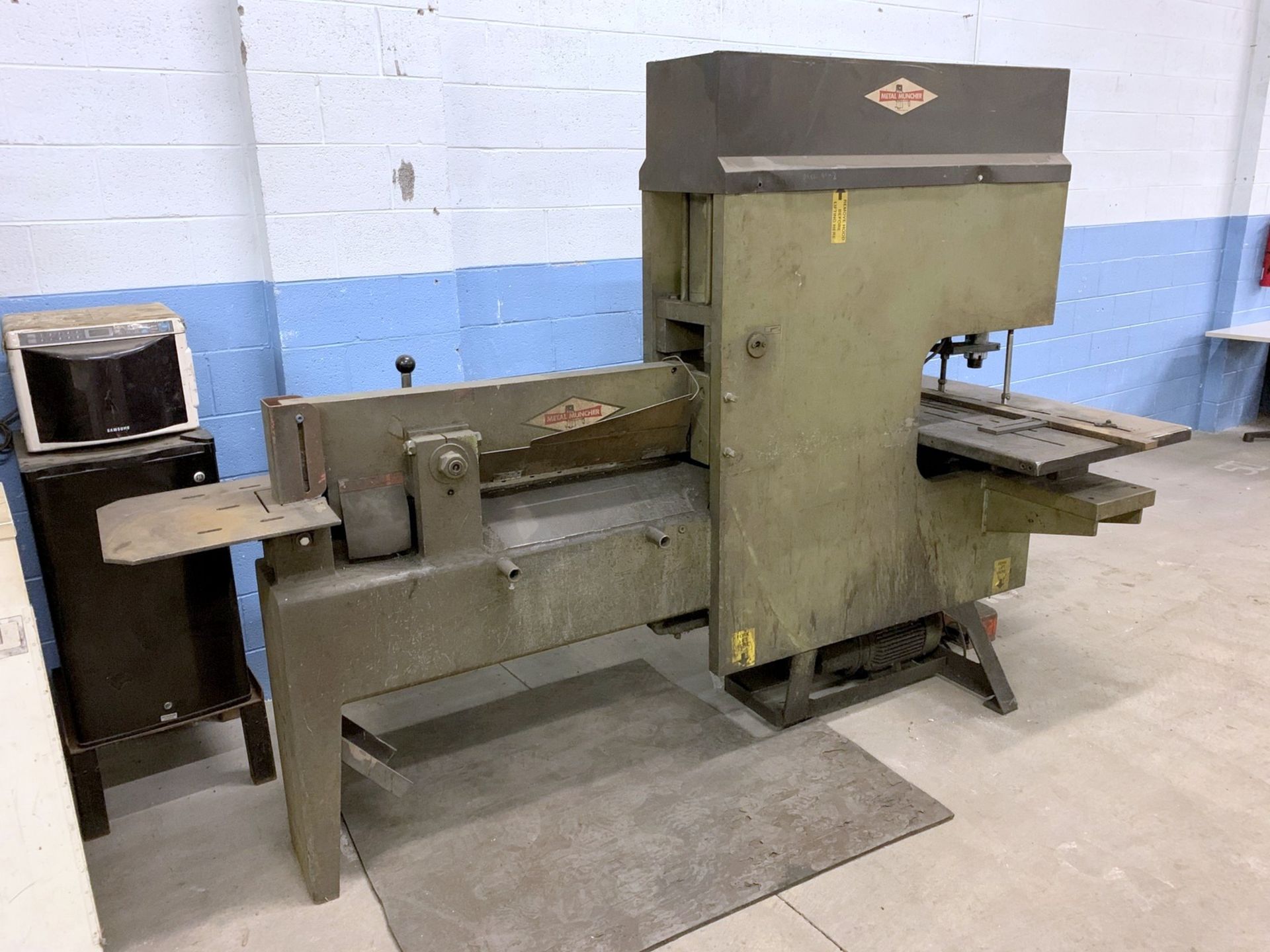 Metal Muncher Mdl. MM-70-18 Fabrication Center, 70-Ton Capacity with Punch, Shear and Corner Notcher - Image 3 of 7