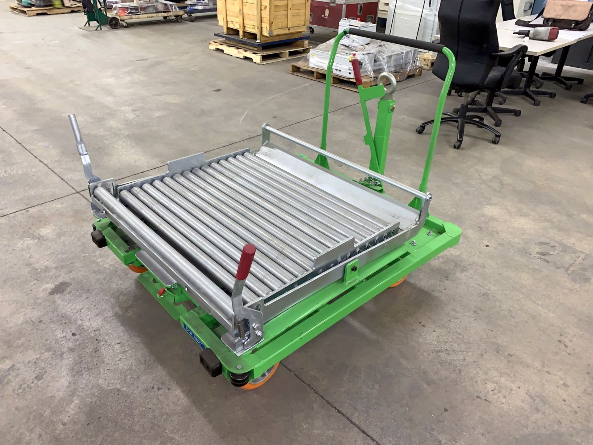 Scharine Group Industrial Material Handling Cart, 1500Lb Capacity with Slideable Conveyor Table (All - Image 4 of 6