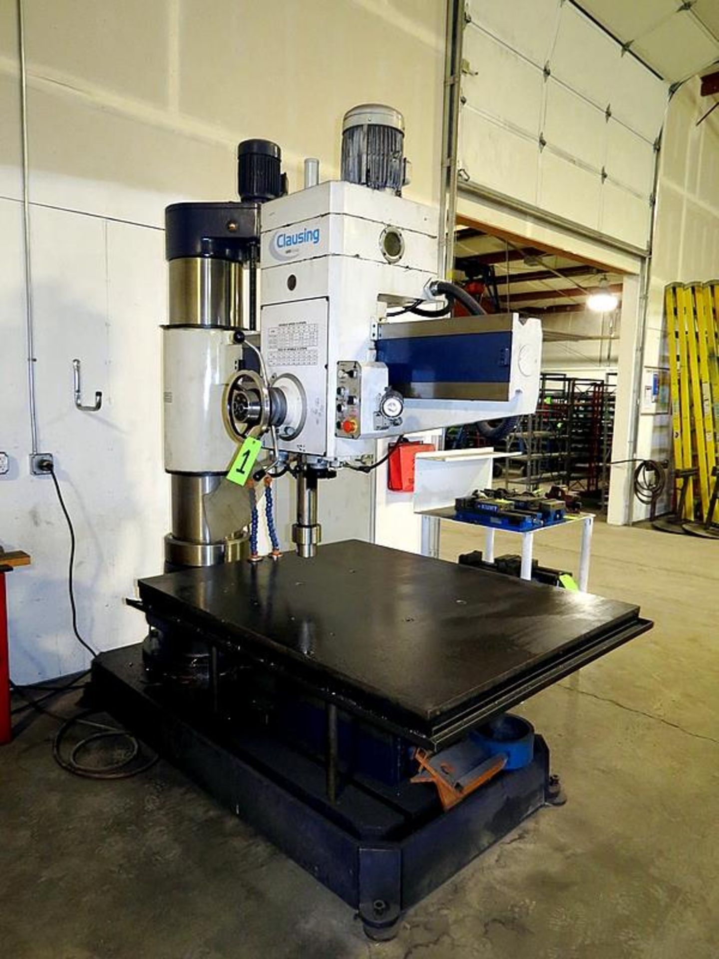 CLAUSING 600 GROUP RADIAL DRILL WITH 4' X 4' WORK SPACE MDL: CLC1250A SN:17978