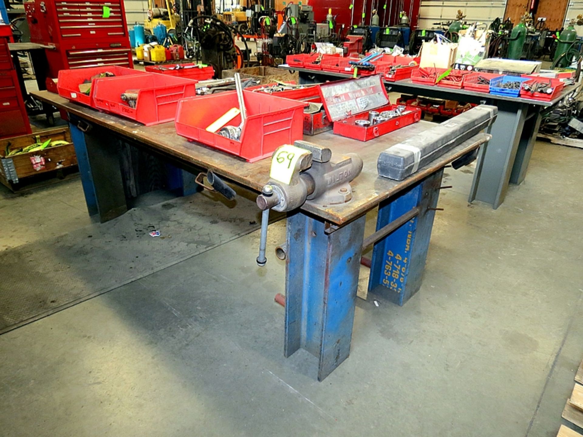 8X4X3 STEEL WELDING TABLE WITH VISE